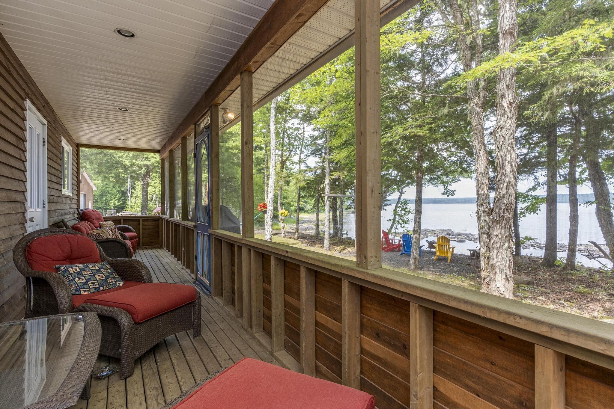 $995,000.00: 945 High Landing Road, Parkdale