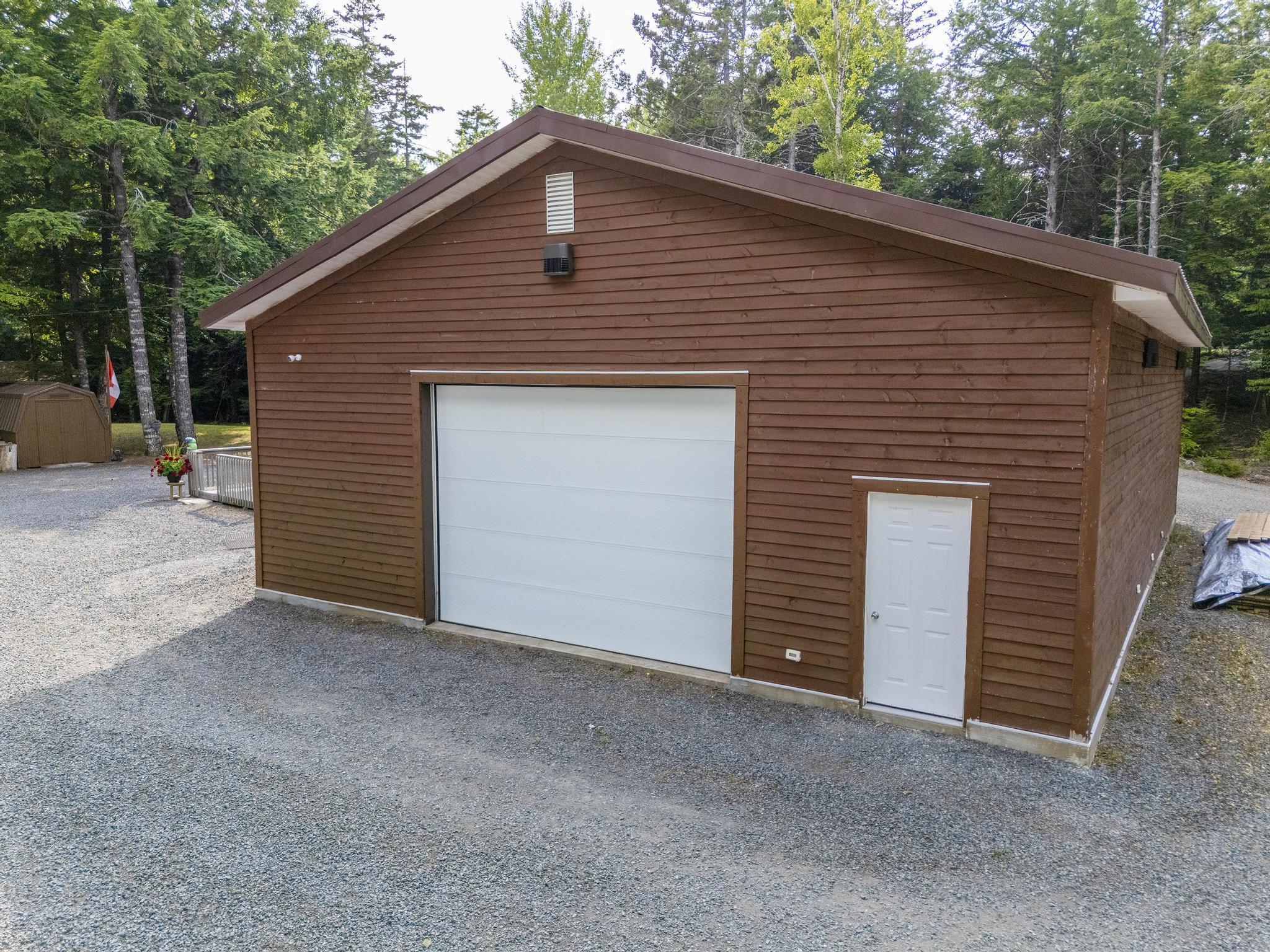 $995,000.00: 945 High Landing Road, Parkdale