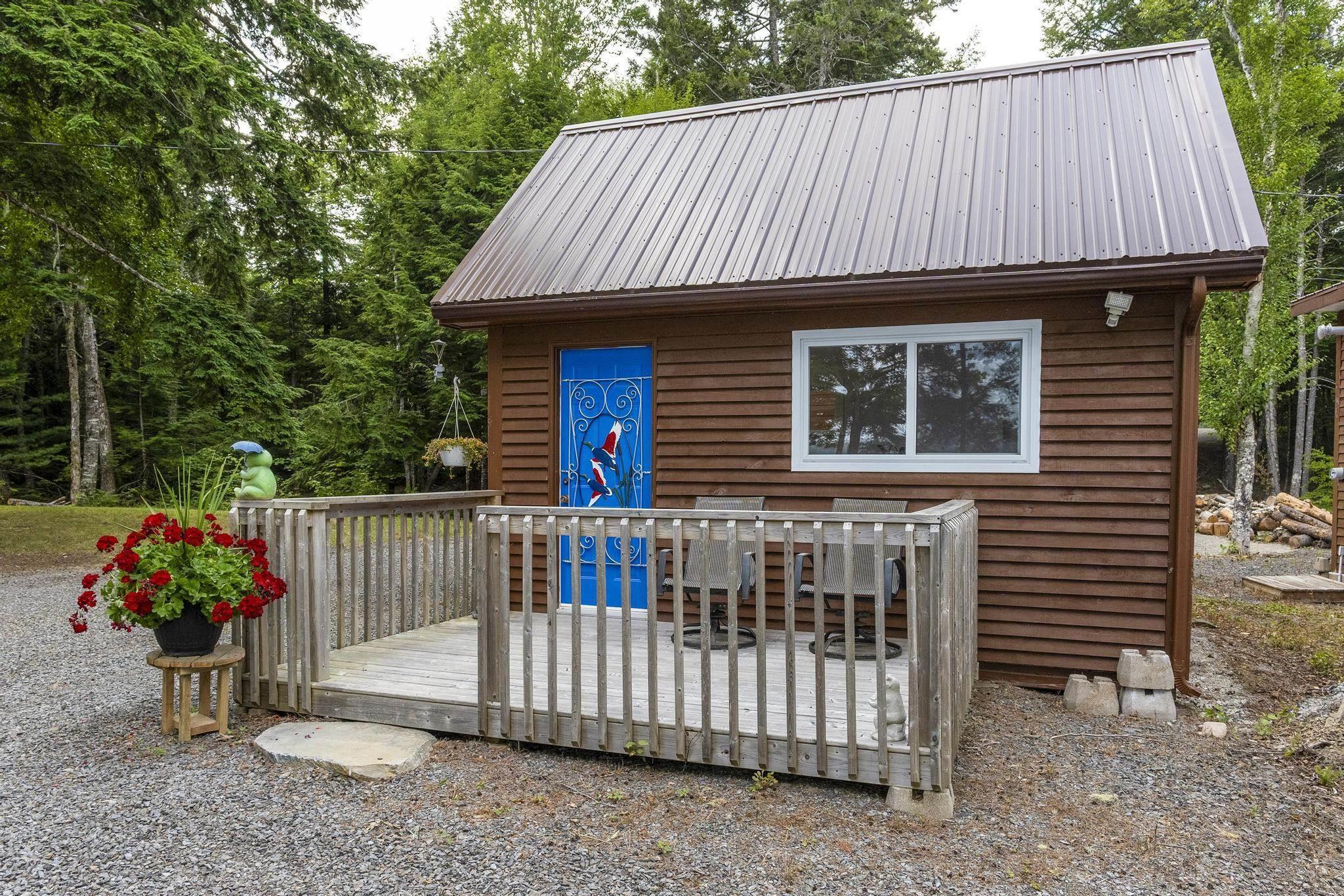 $995,000.00: 945 High Landing Road, Parkdale