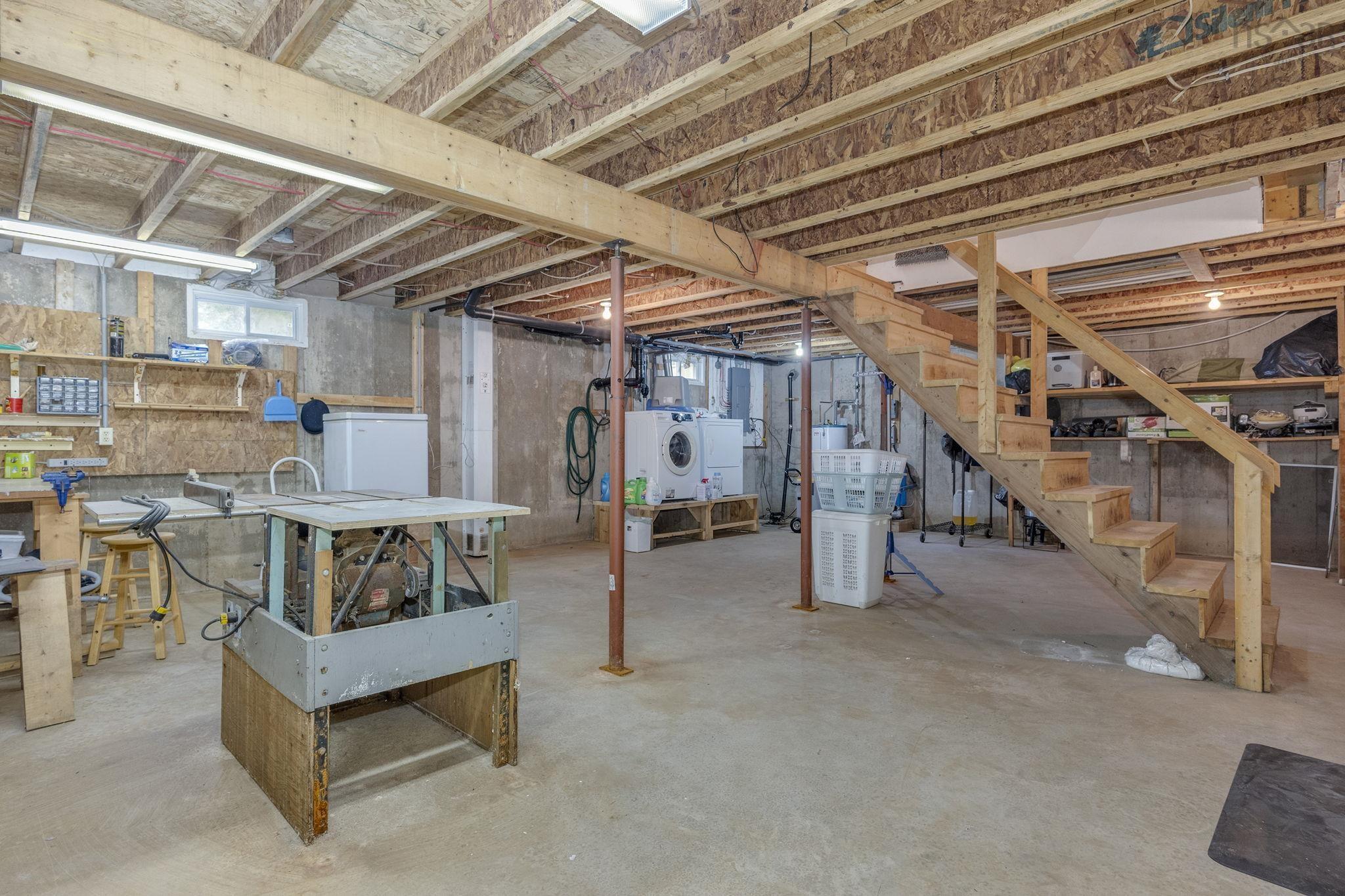 $995,000.00: 945 High Landing Road, Parkdale