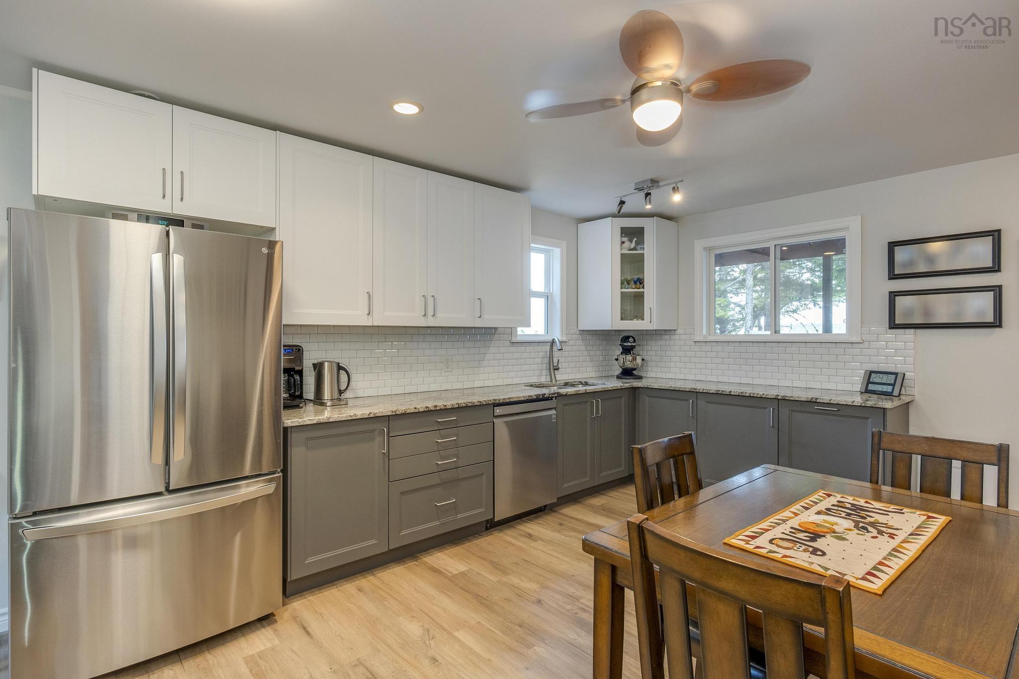 $995,000.00: 945 High Landing Road, Parkdale