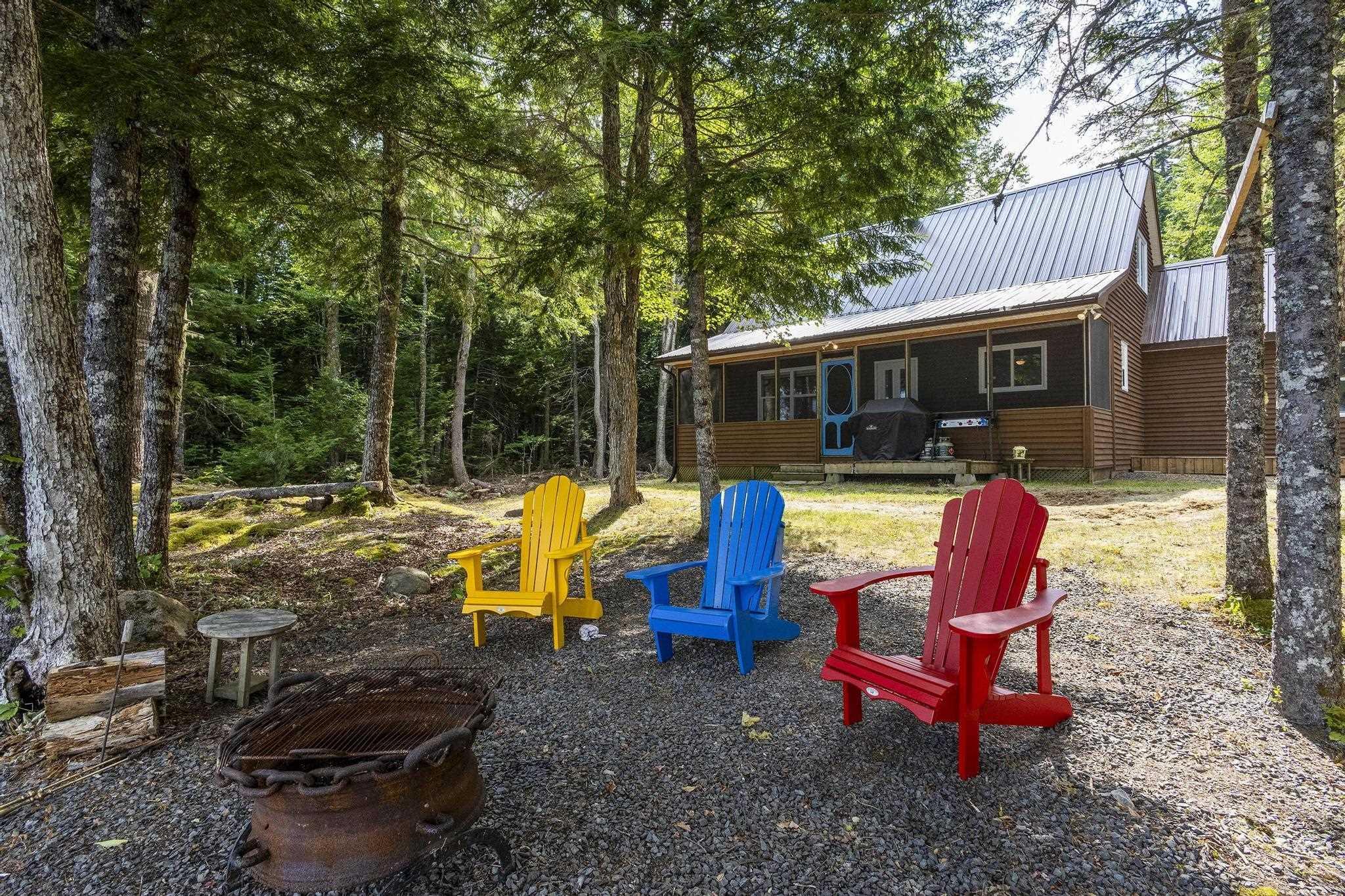 $995,000.00: 945 High Landing Road, Parkdale