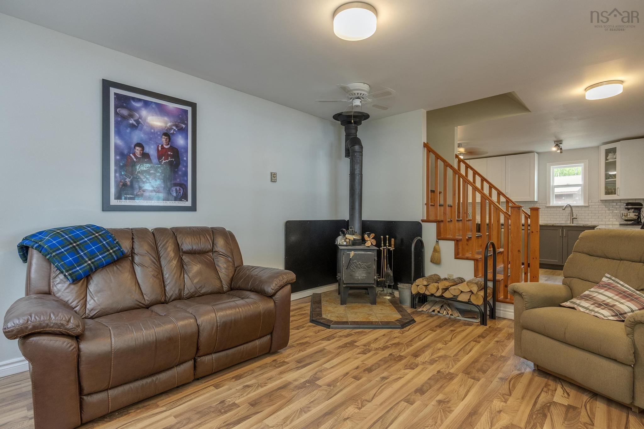 $995,000.00: 945 High Landing Road, Parkdale