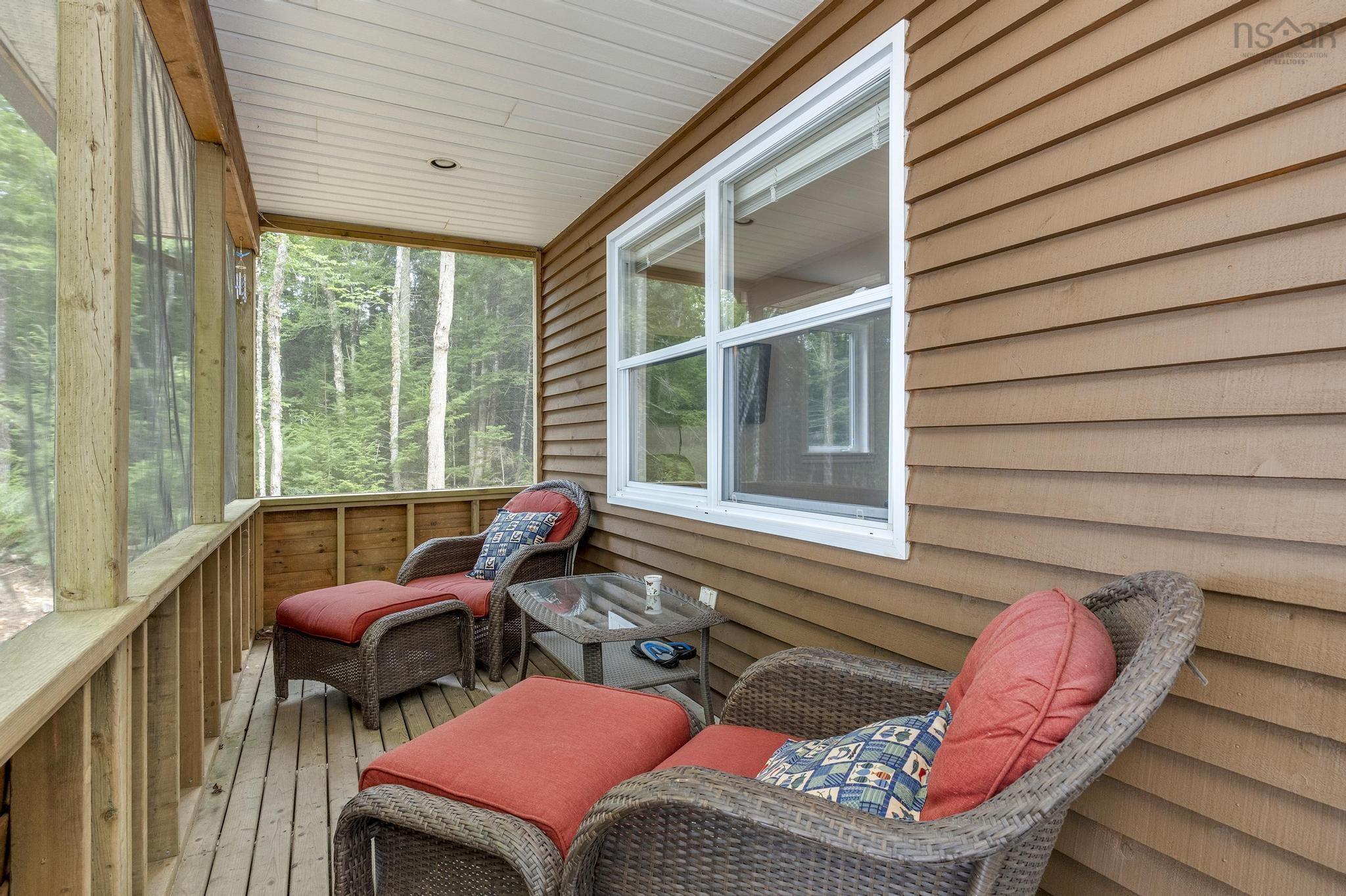 $995,000.00: 945 High Landing Road, Parkdale