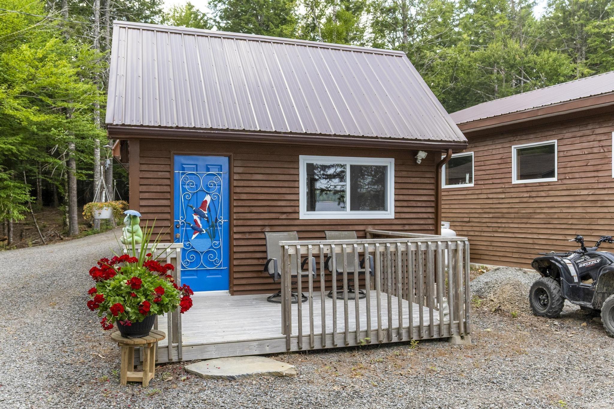 $995,000.00: 945 High Landing Road, Parkdale