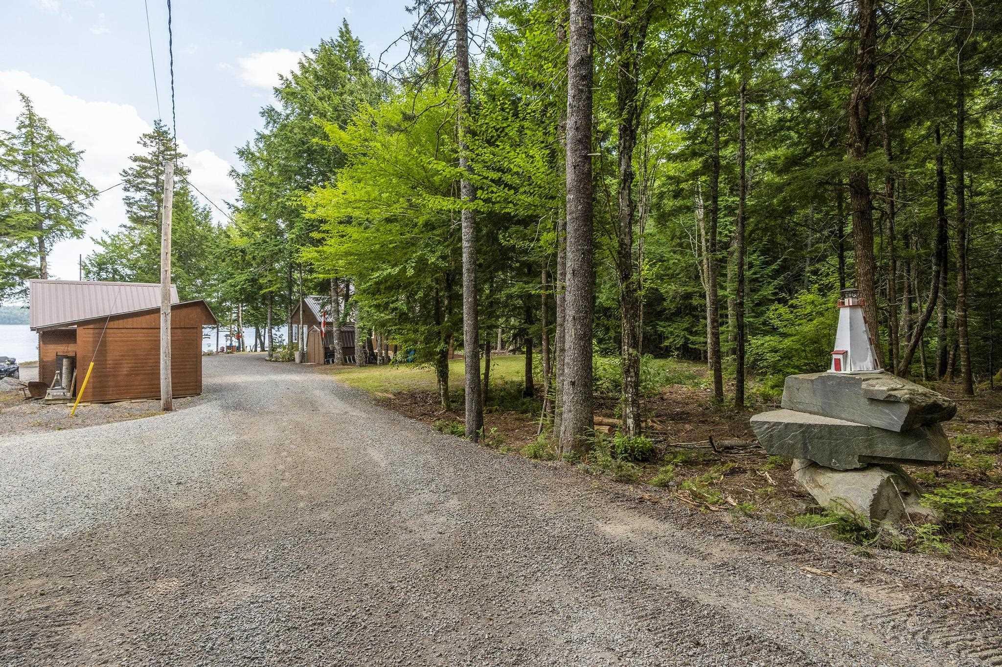 $995,000.00: 945 High Landing Road, Parkdale