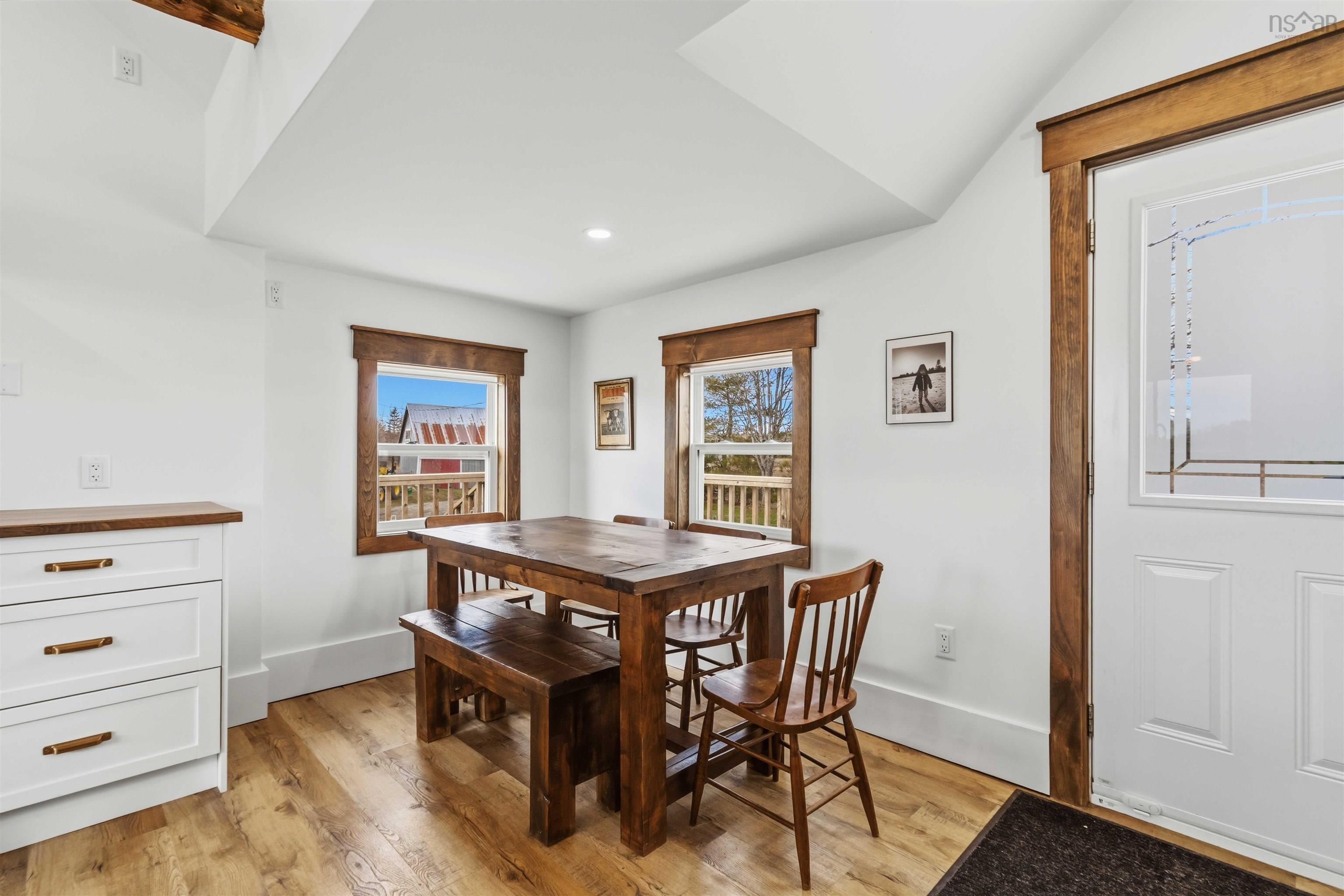 $499,900.00: 2050 Indian Road, Macphees Corner