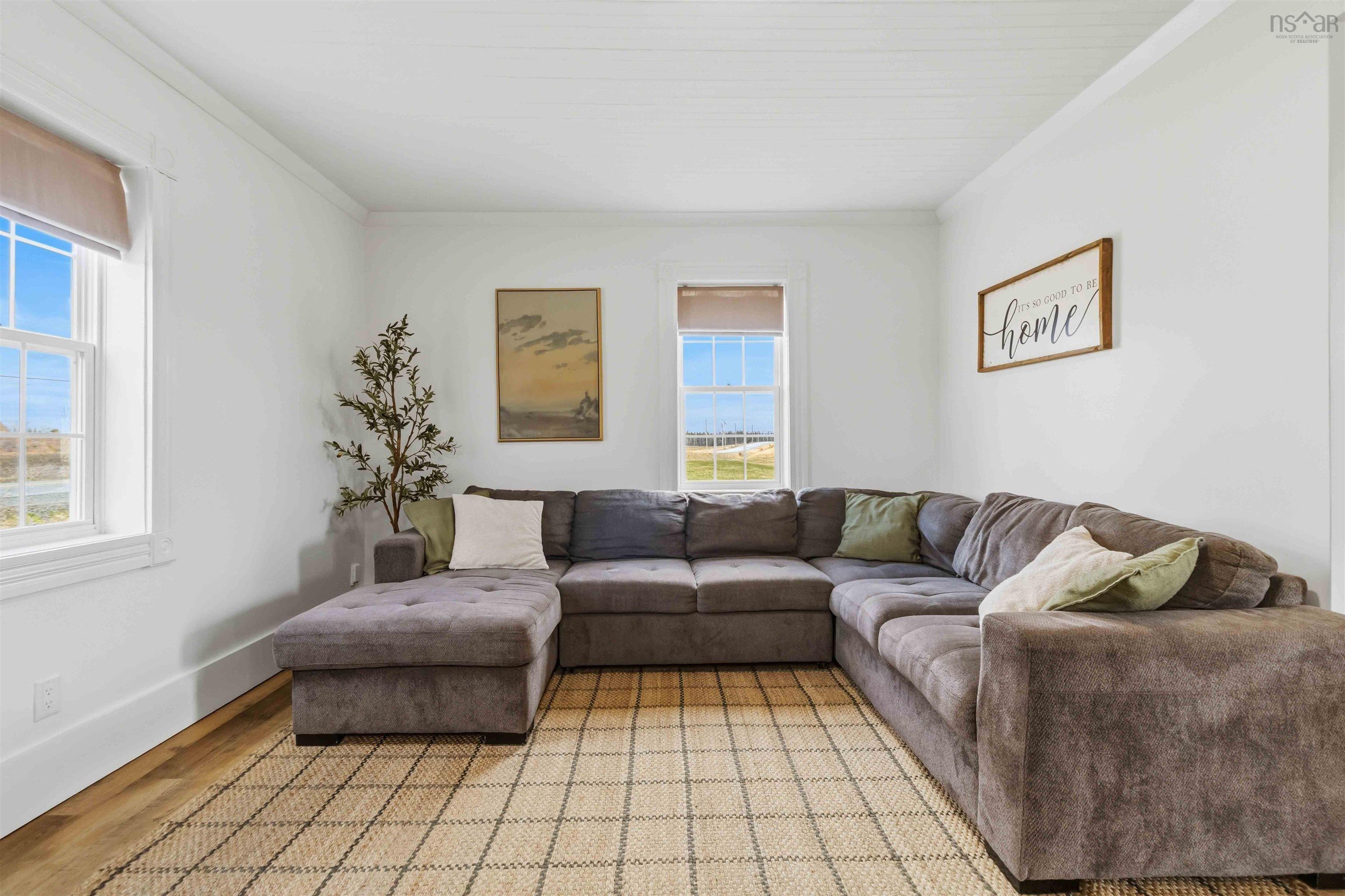 $499,900.00: 2050 Indian Road, Macphees Corner