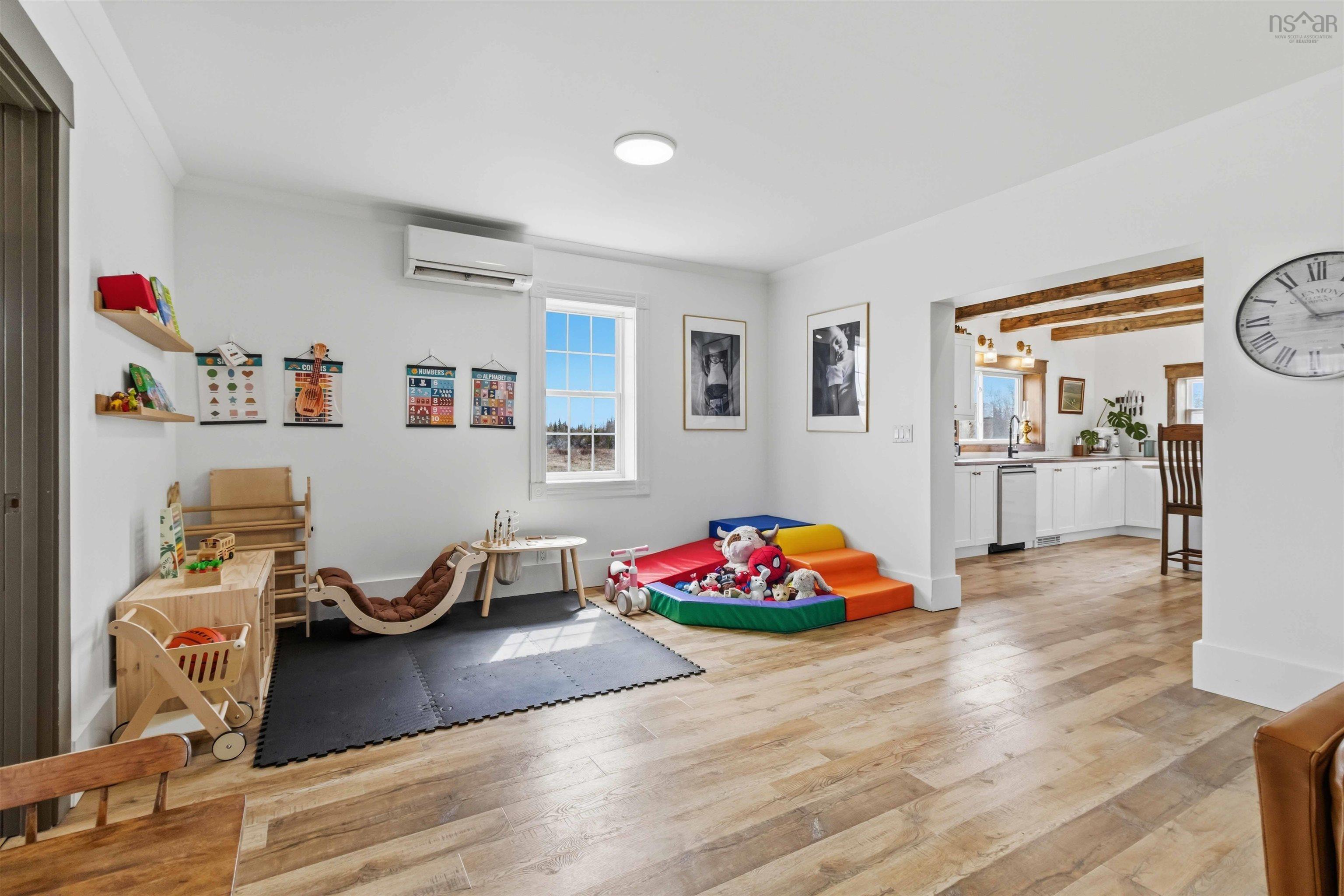 $499,900.00: 2050 Indian Road, Macphees Corner