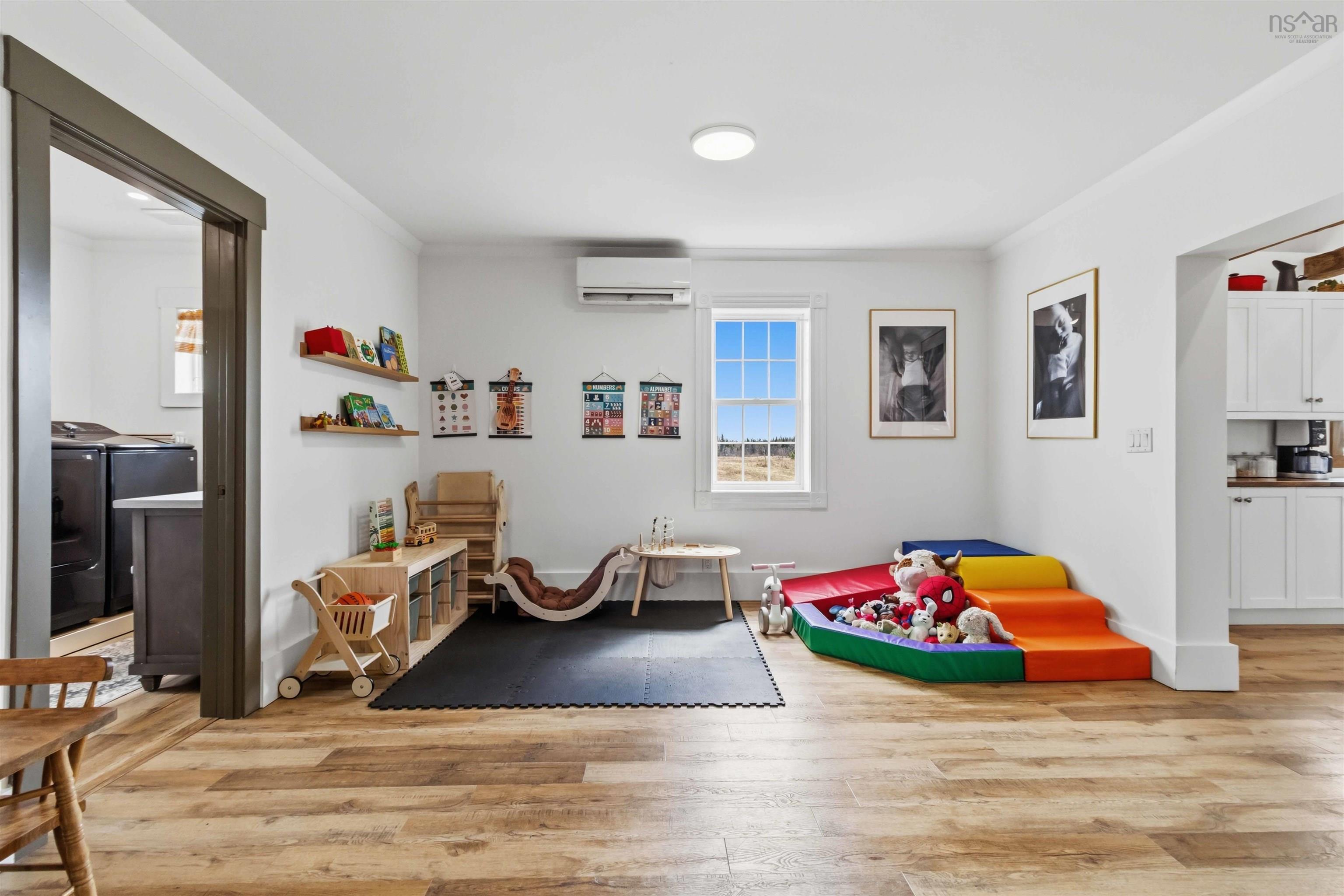 $499,900.00: 2050 Indian Road, Macphees Corner