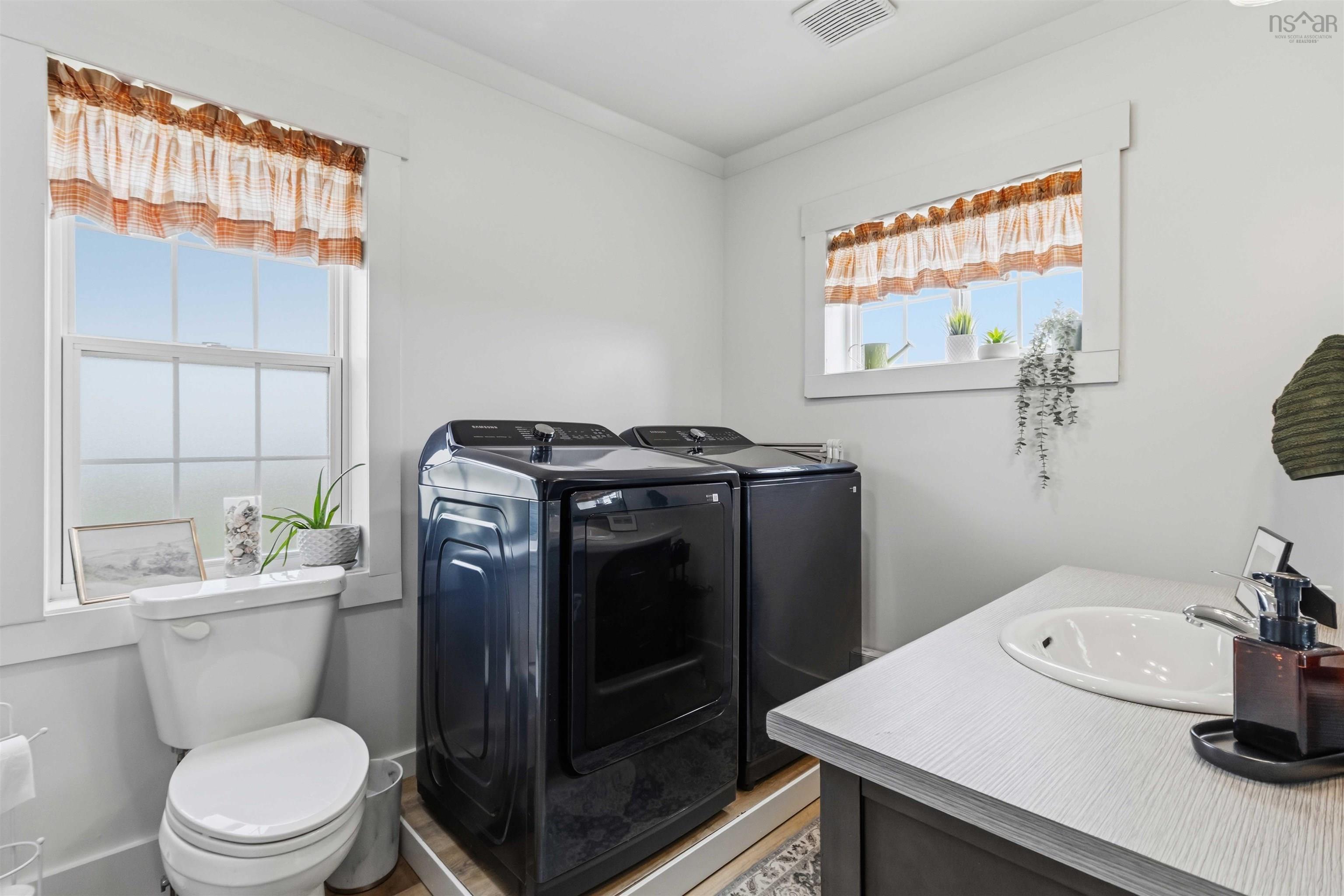 $499,900.00: 2050 Indian Road, Macphees Corner