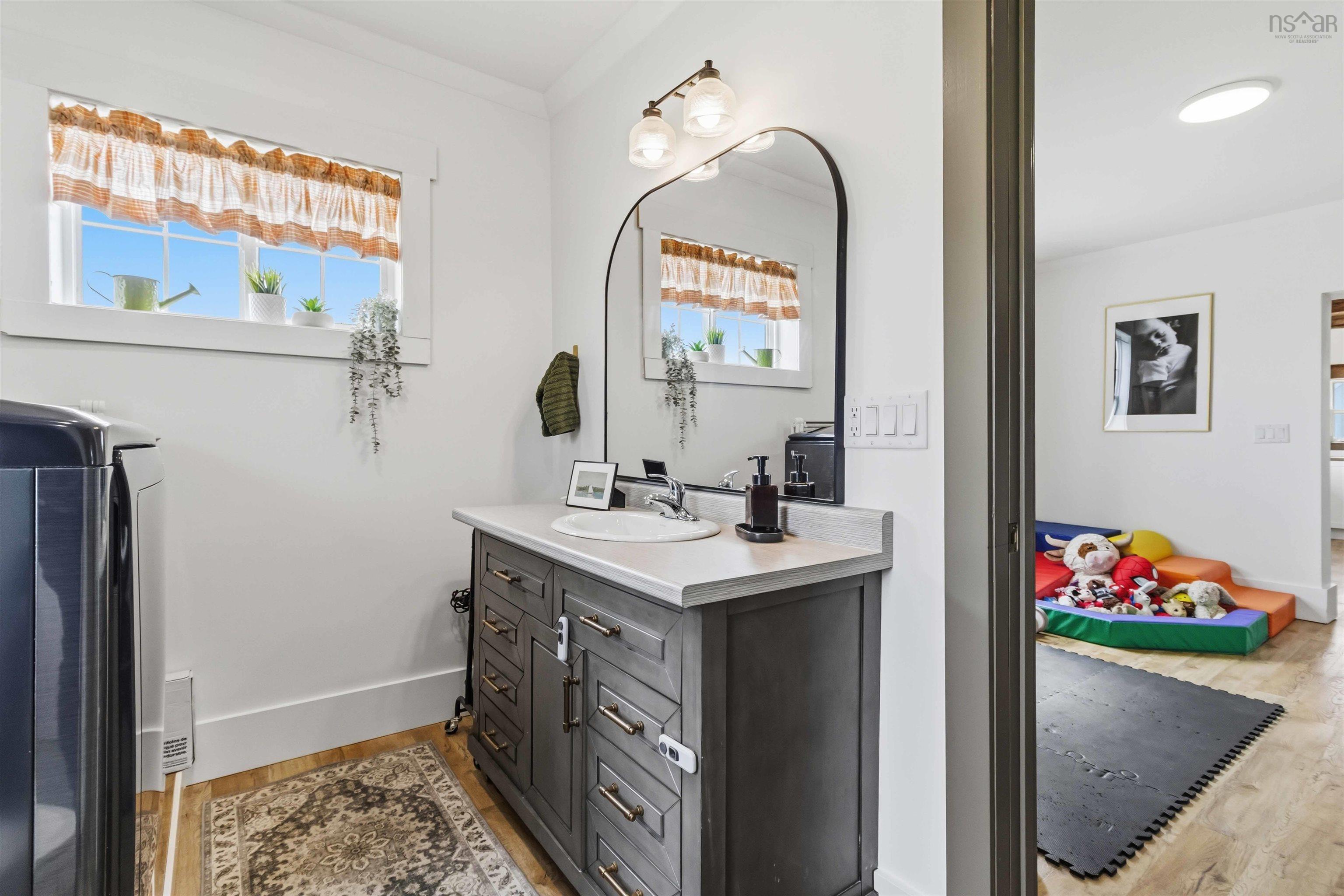 $499,900.00: 2050 Indian Road, Macphees Corner