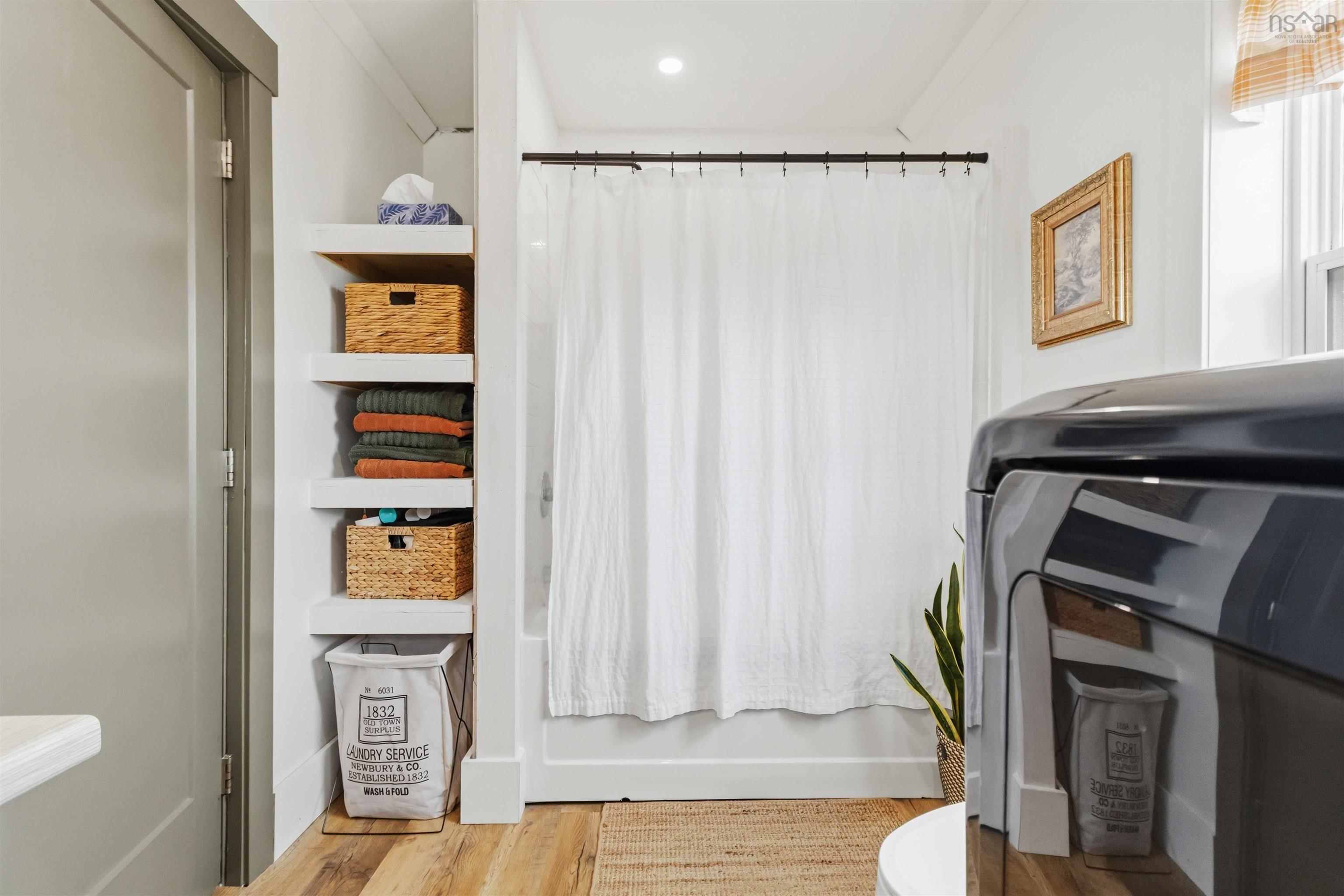 $499,900.00: 2050 Indian Road, Macphees Corner