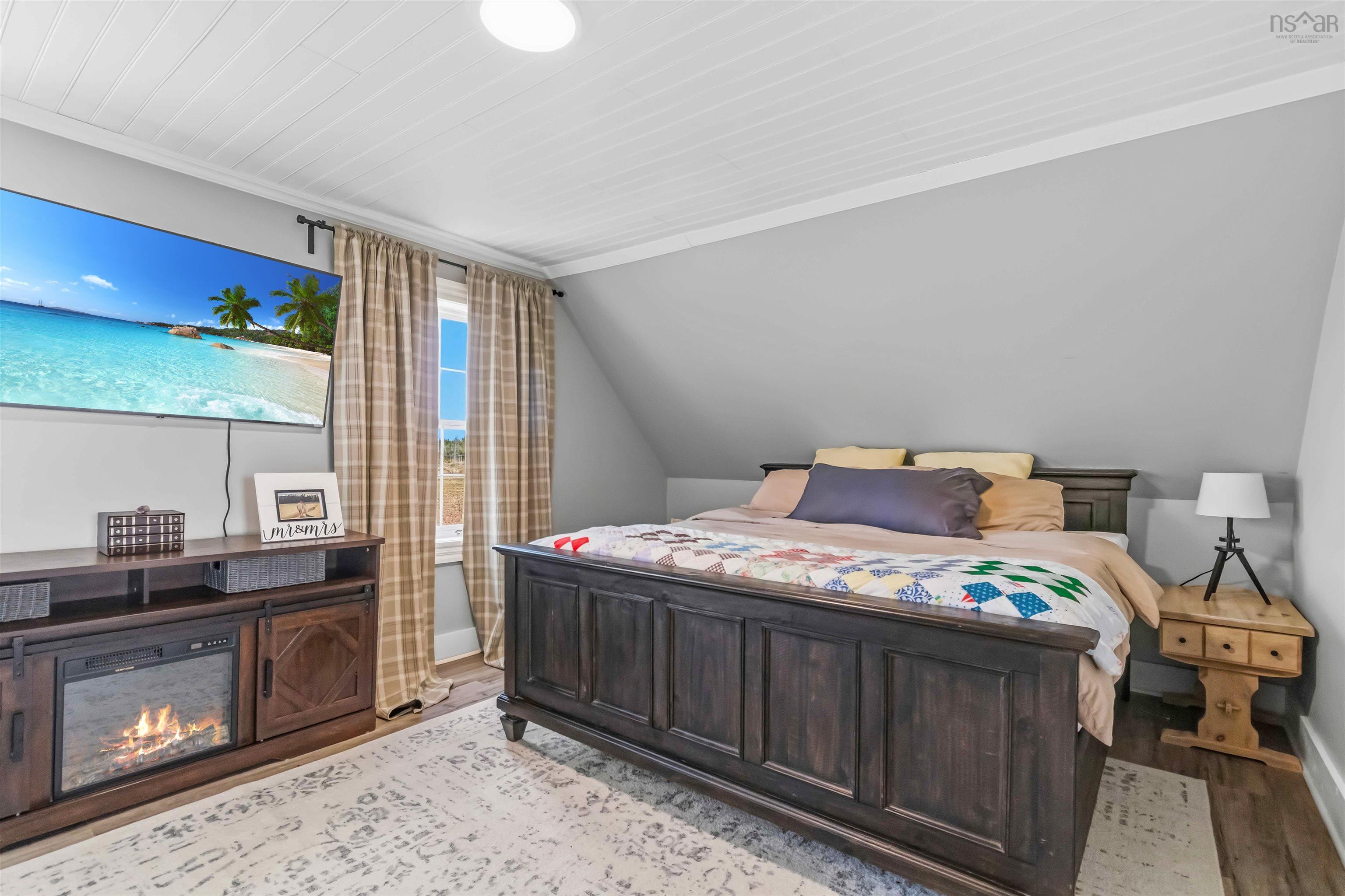 $499,900.00: 2050 Indian Road, Macphees Corner