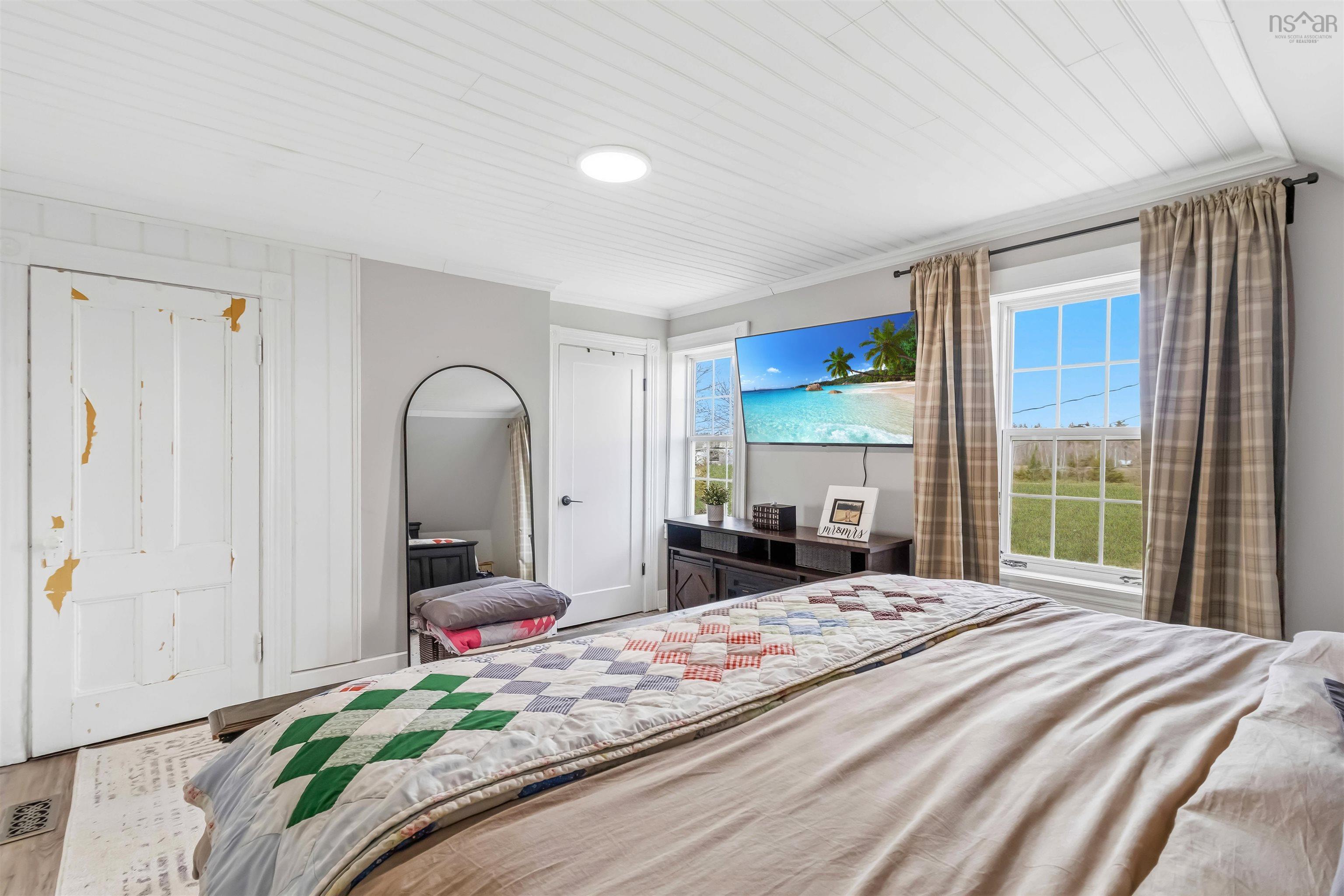 $499,900.00: 2050 Indian Road, Macphees Corner