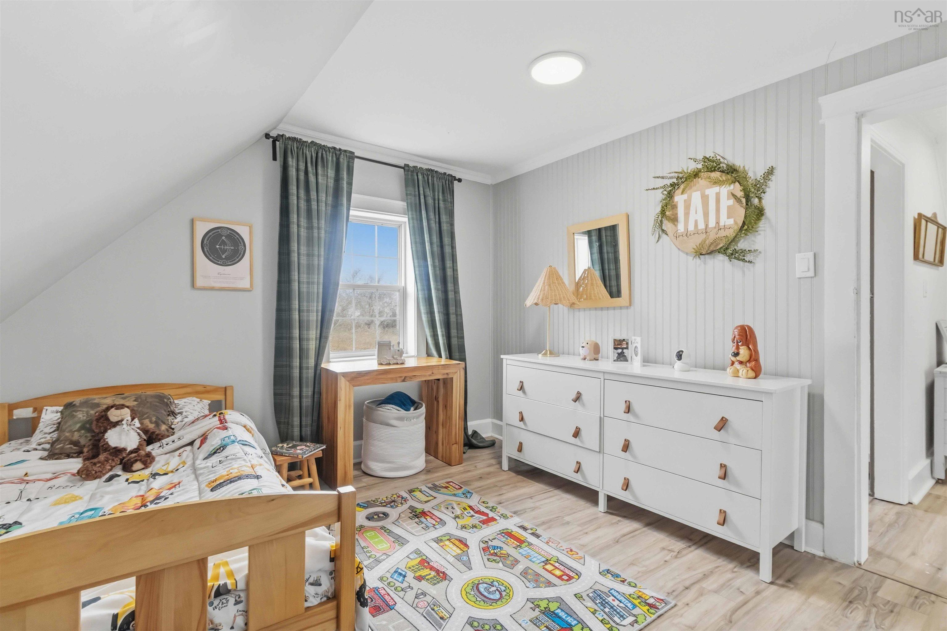 $499,900.00: 2050 Indian Road, Macphees Corner