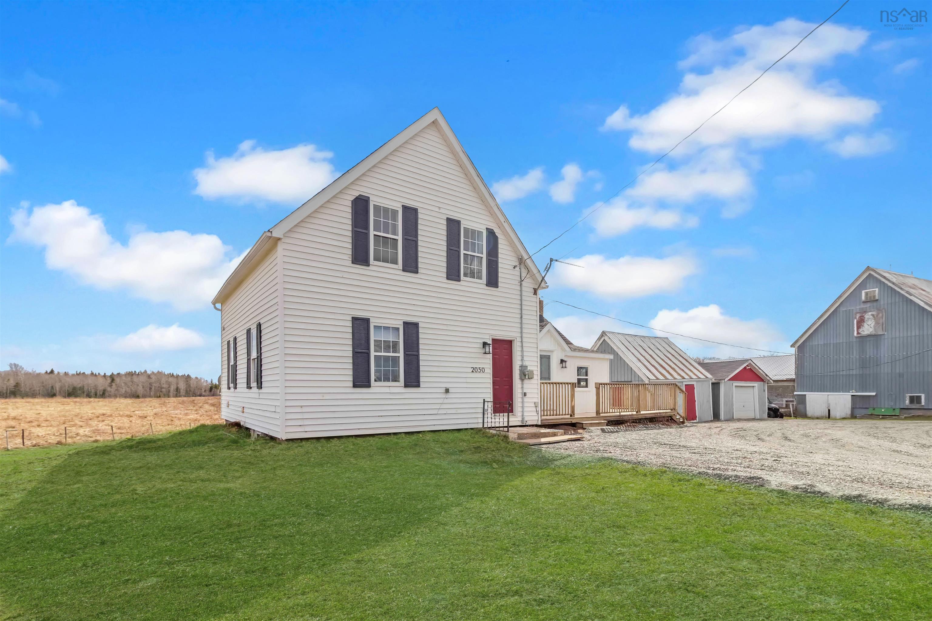 $499,900.00: 2050 Indian Road, Macphees Corner