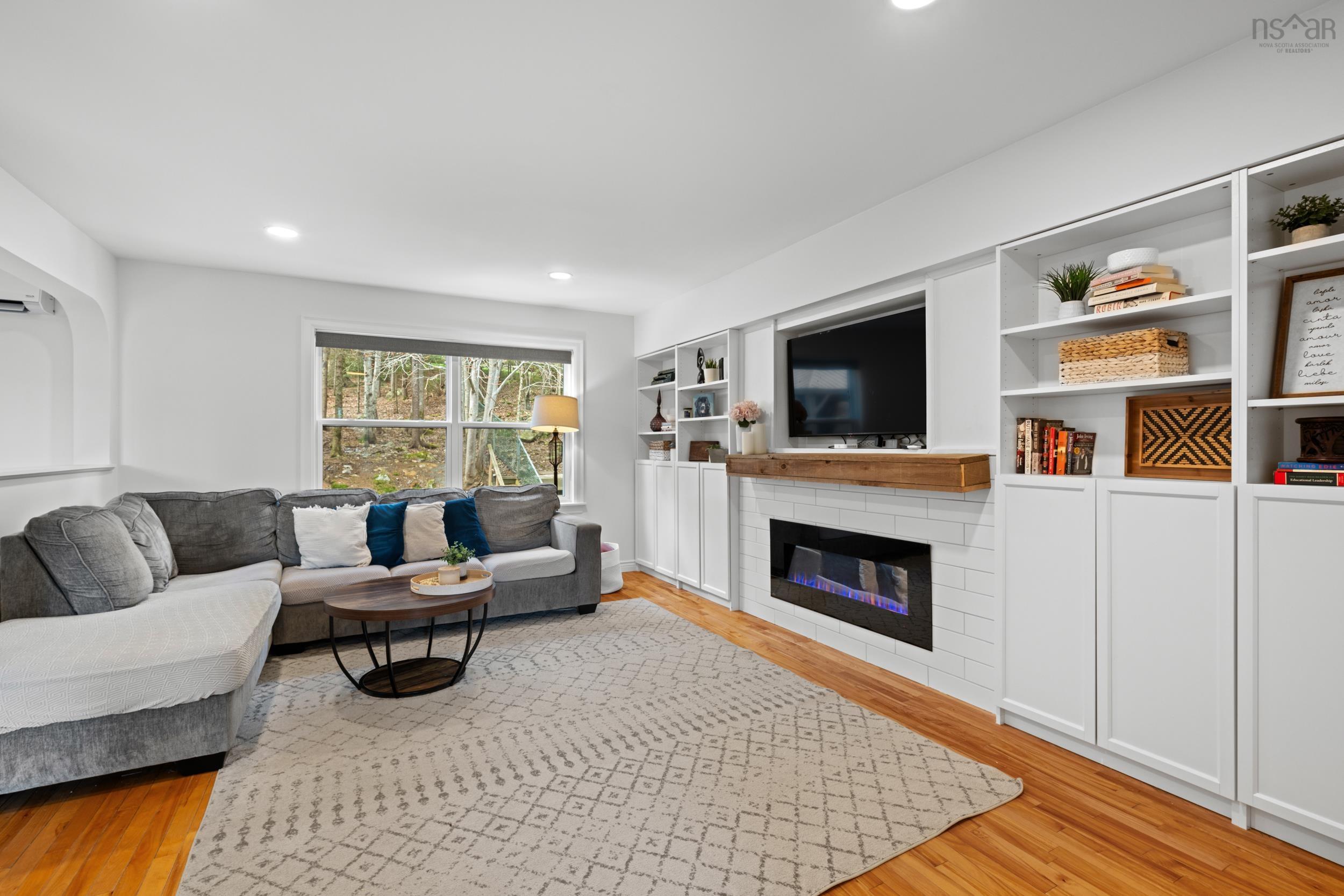 $529,900.00: 37 Royal Masts Way, Bedford