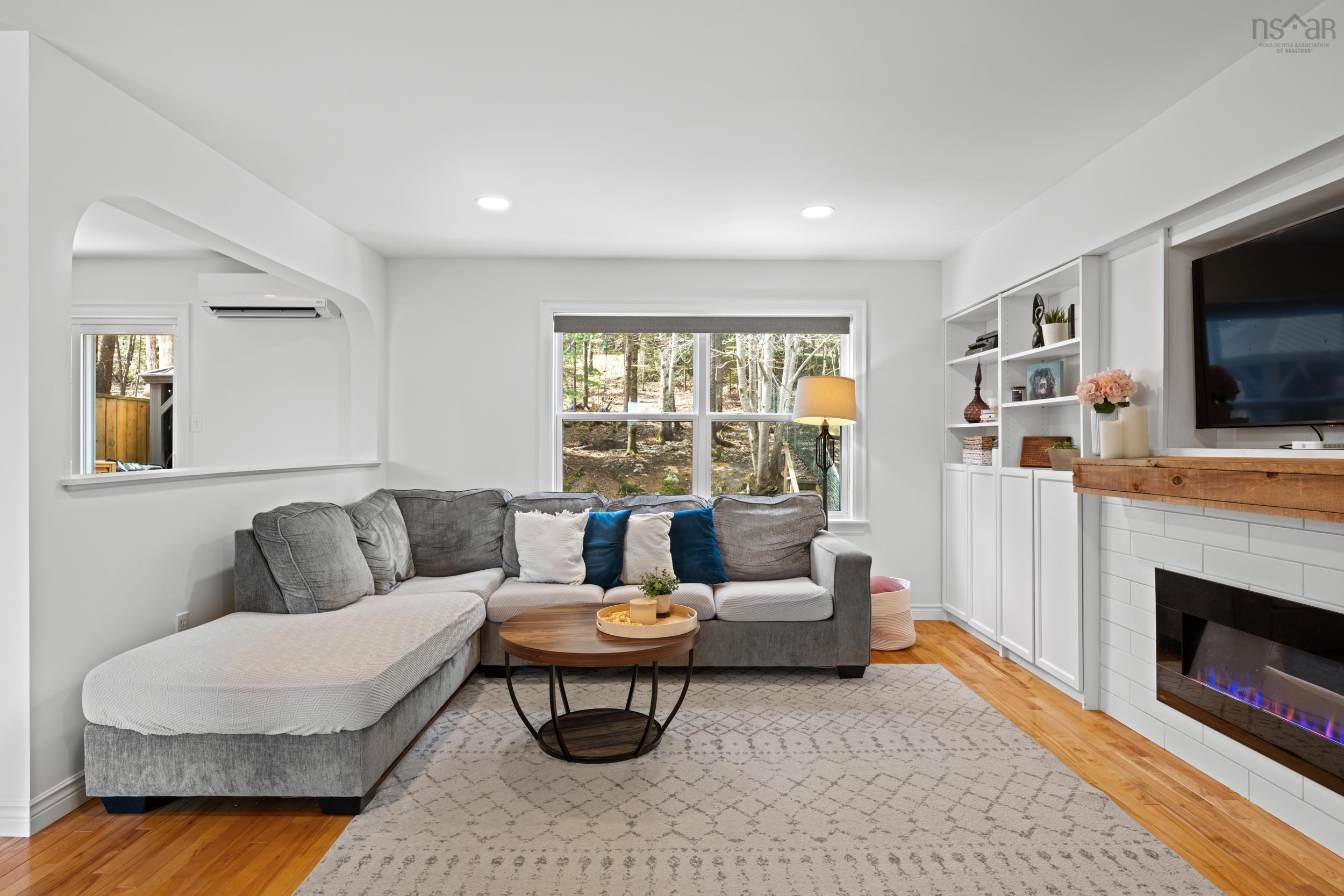 $529,900.00: 37 Royal Masts Way, Bedford