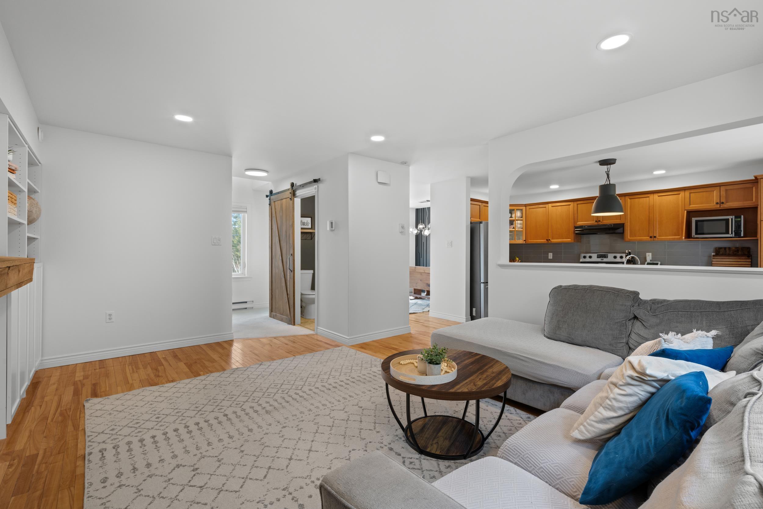 $529,900.00: 37 Royal Masts Way, Bedford