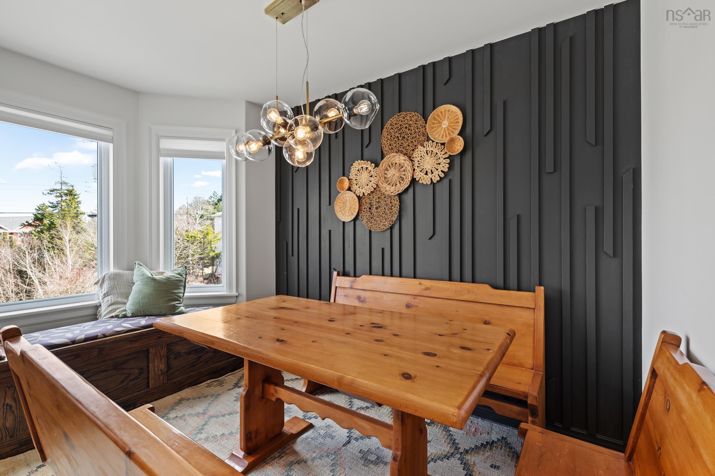 $529,900.00: 37 Royal Masts Way, Bedford