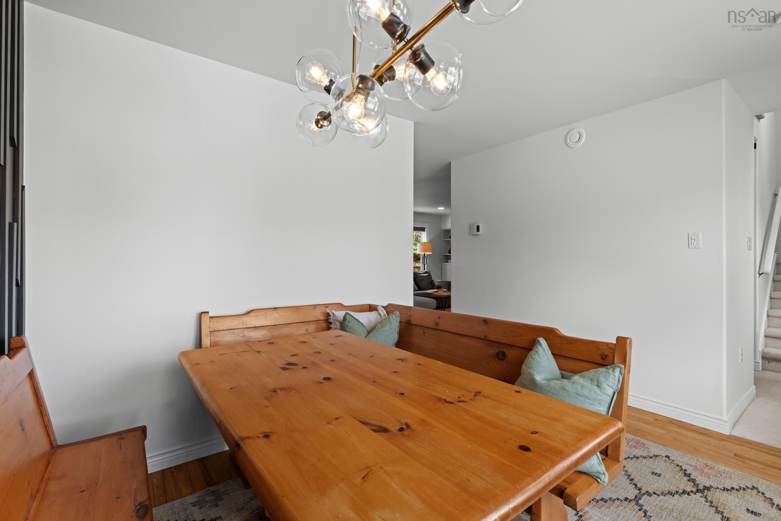 $529,900.00: 37 Royal Masts Way, Bedford