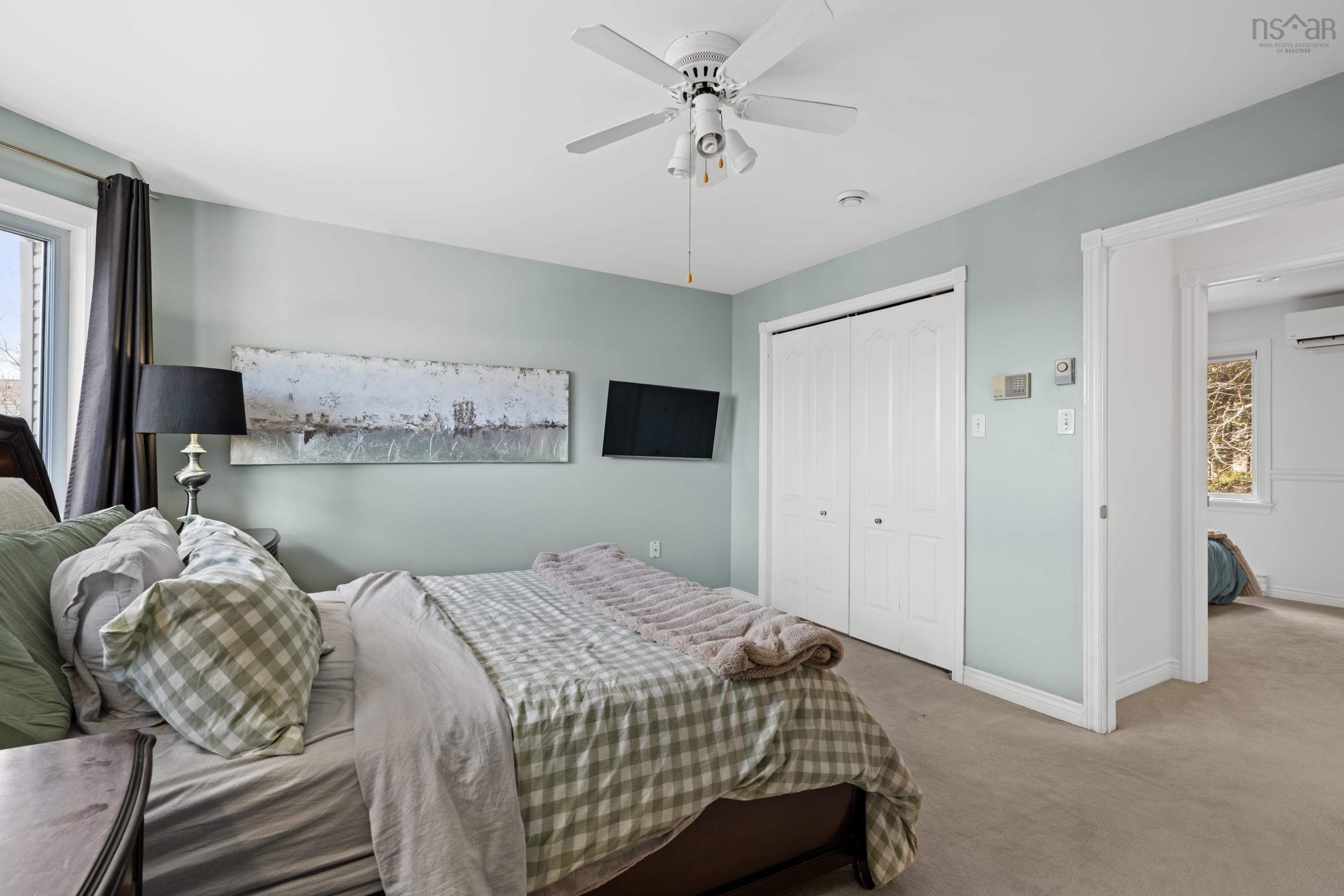 $529,900.00: 37 Royal Masts Way, Bedford