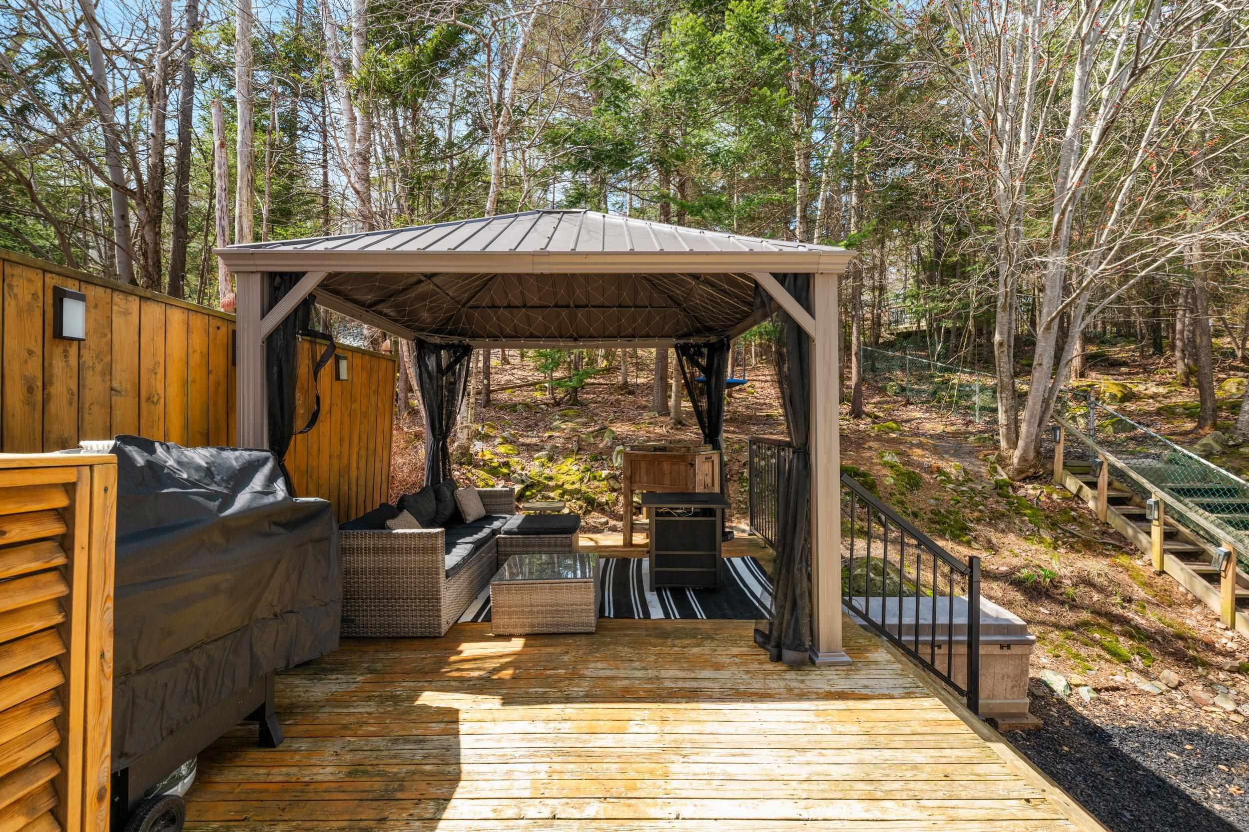 $529,900.00: 37 Royal Masts Way, Bedford