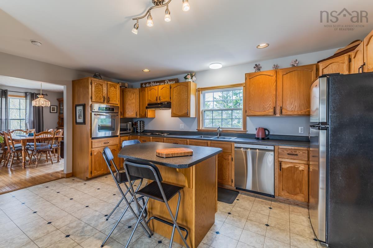 $589,000.00: 53 MEADOWLAND Avenue, Bible Hill