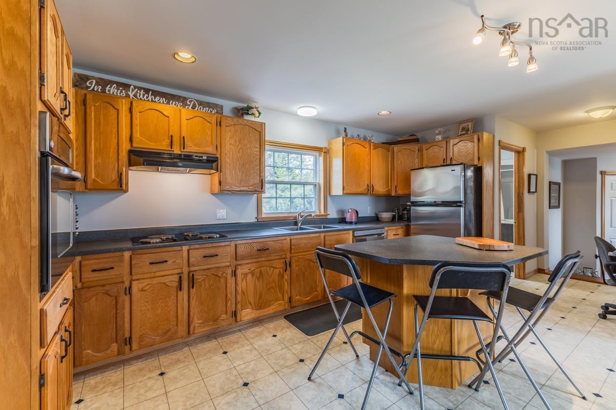 $589,000.00: 53 MEADOWLAND Avenue, Bible Hill