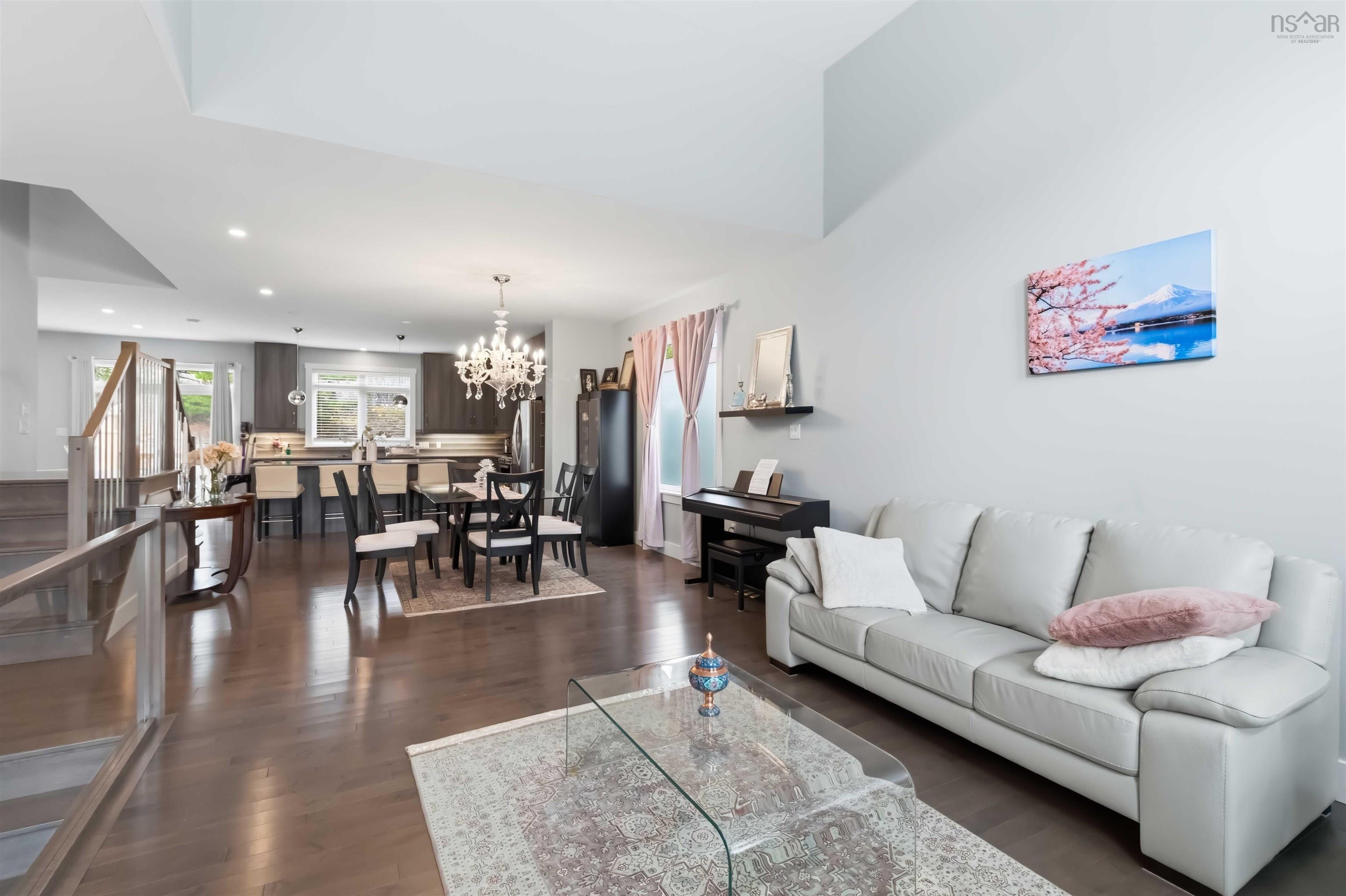 $1,199,999.00: 382 Starboard Drive, Halifax