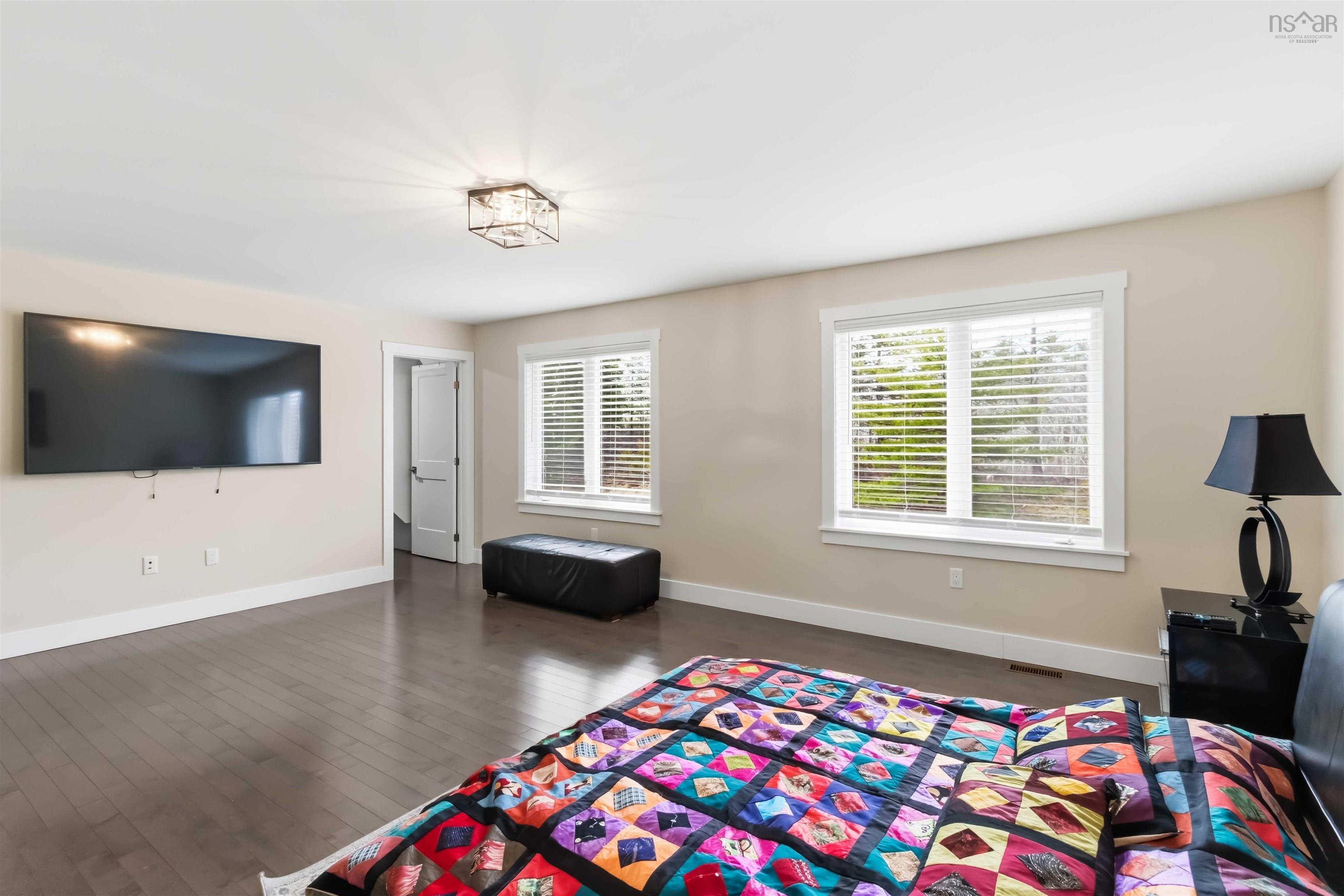 $1,199,999.00: 382 Starboard Drive, Halifax