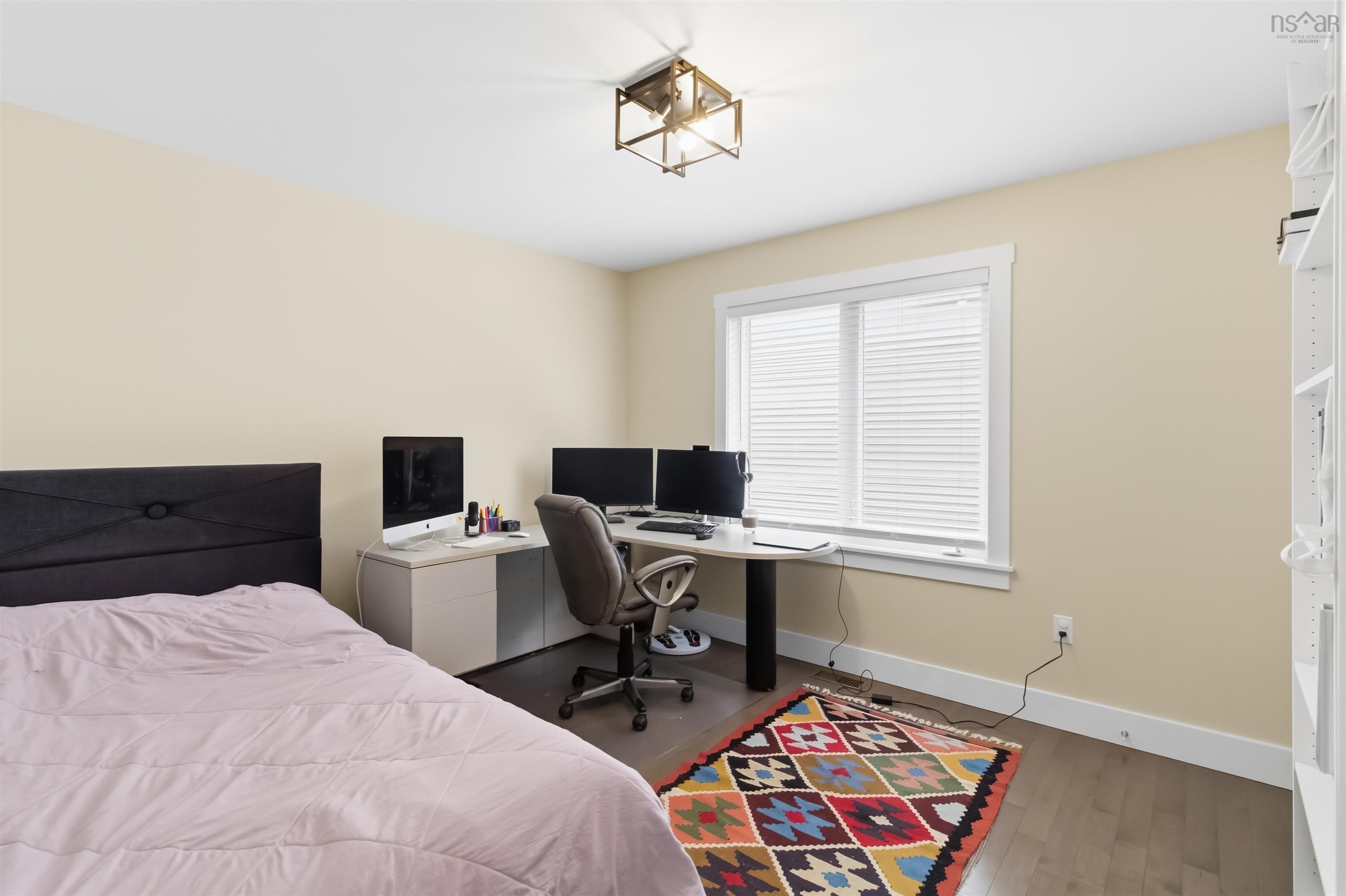 $1,199,999.00: 382 Starboard Drive, Halifax