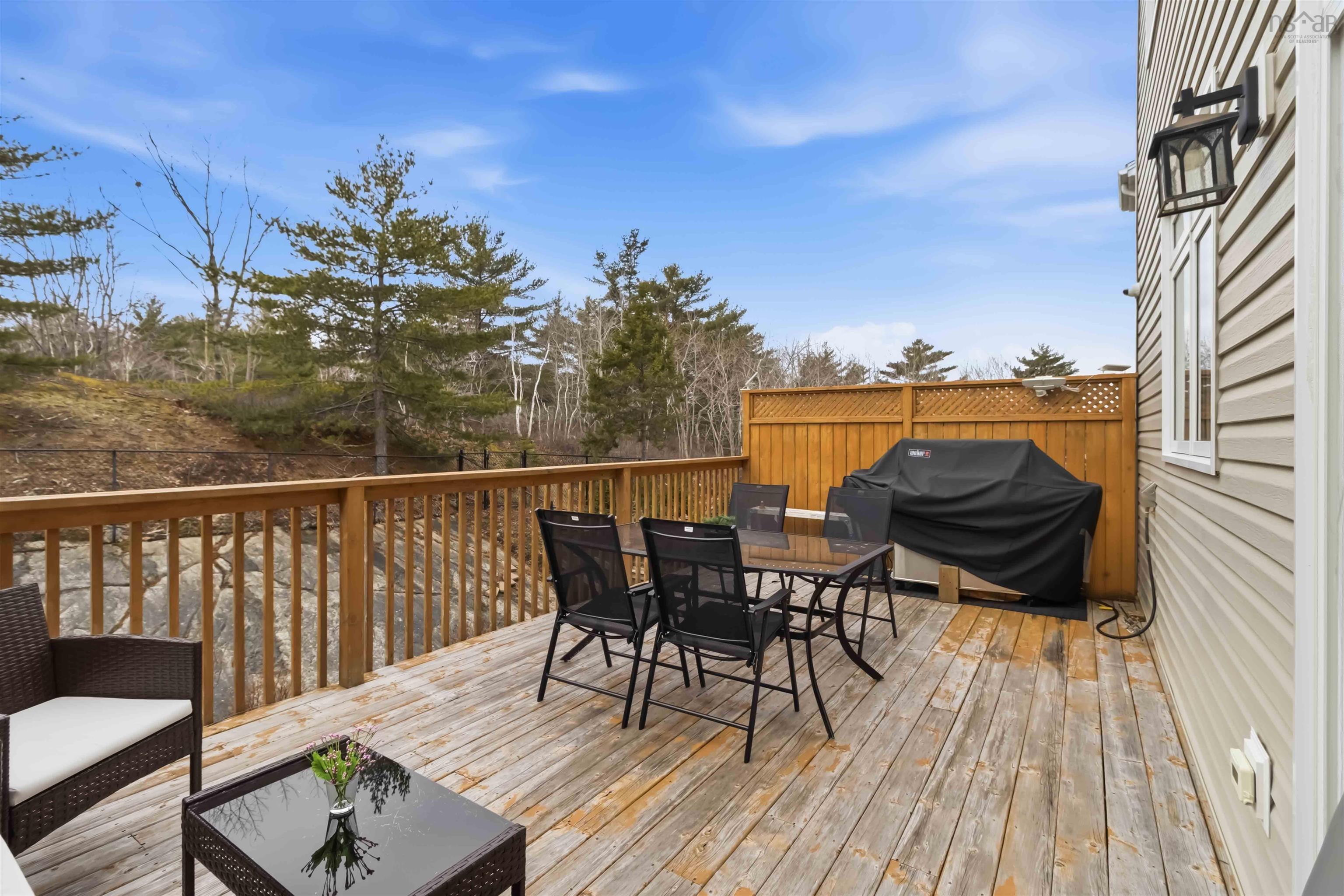 $1,199,999.00: 382 Starboard Drive, Halifax