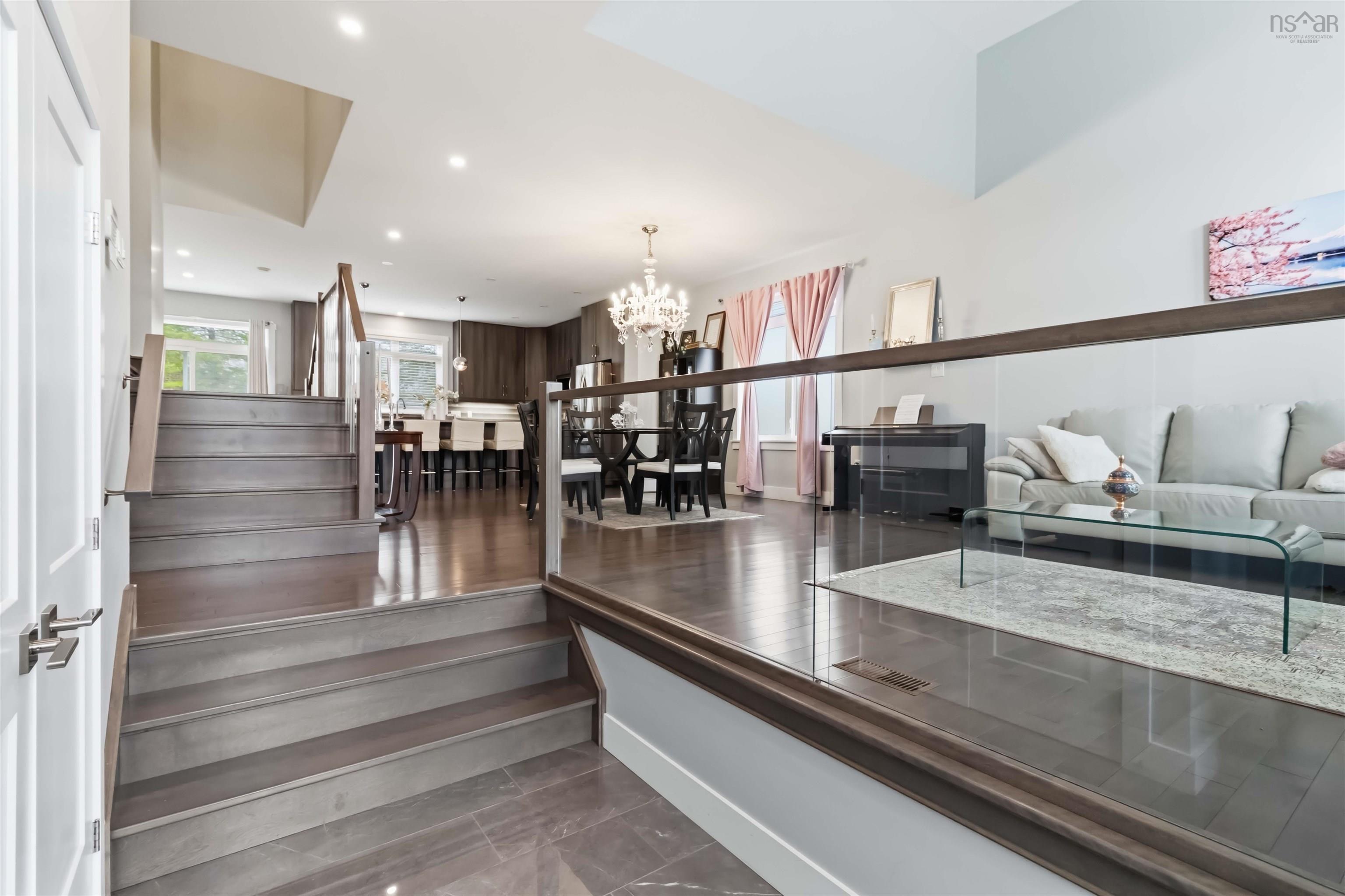 $1,199,999.00: 382 Starboard Drive, Halifax