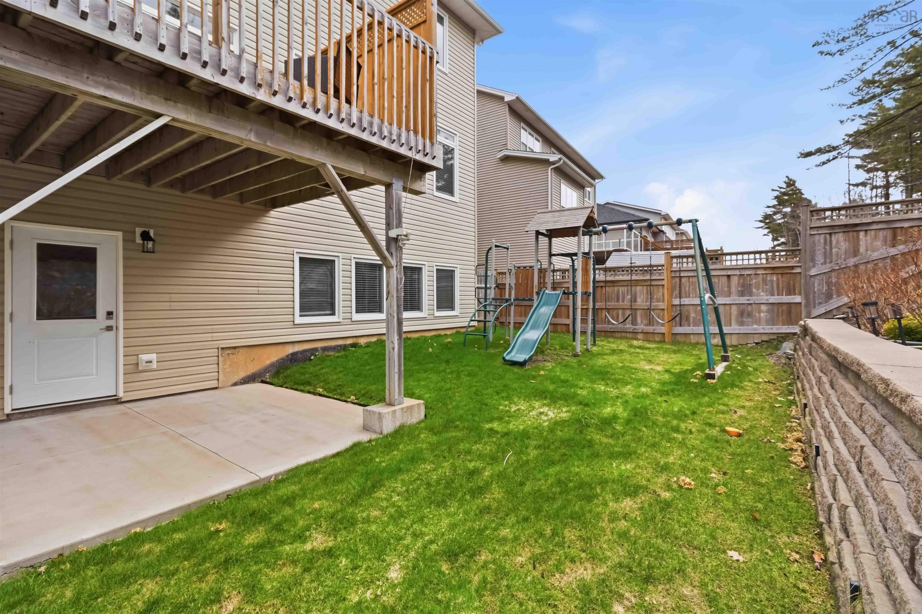 $1,199,999.00: 382 Starboard Drive, Halifax