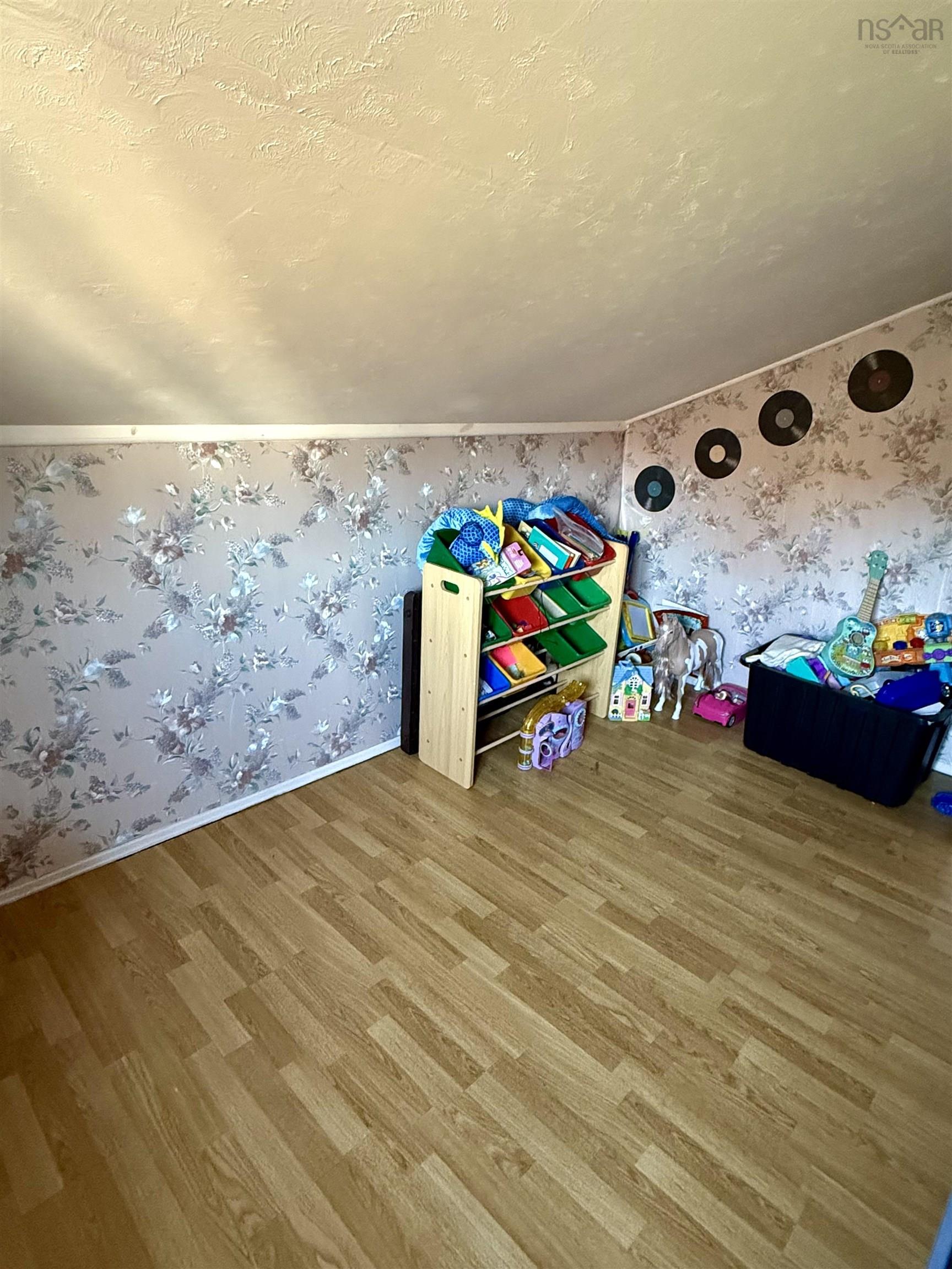 $249,900.00: 10374 Highway 4, Broadway