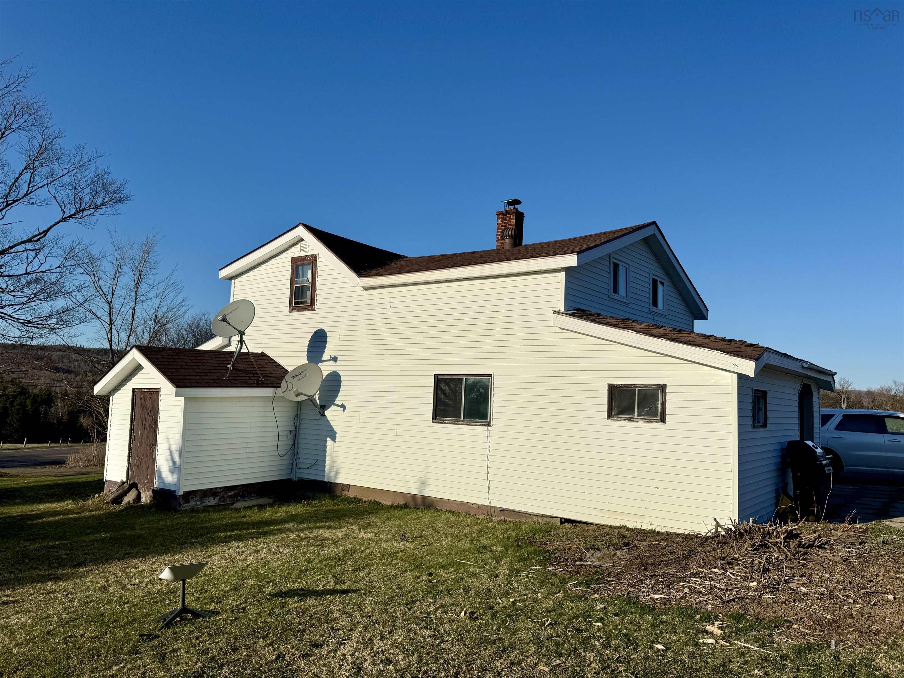 $249,900.00: 10374 Highway 4, Broadway