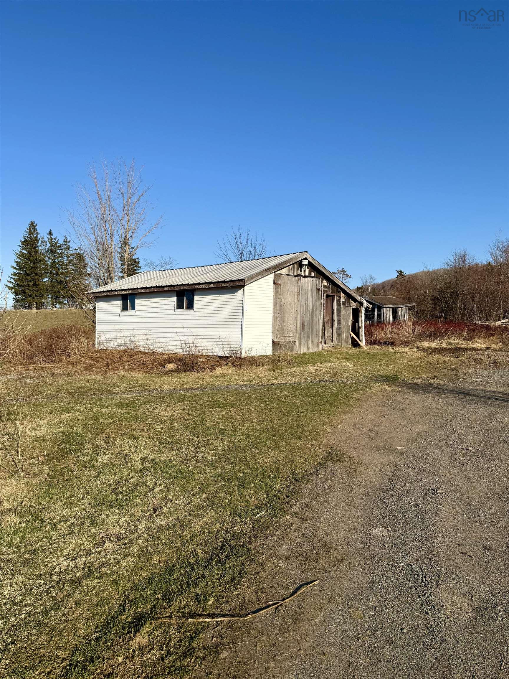 $249,900.00: 10374 Highway 4, Broadway