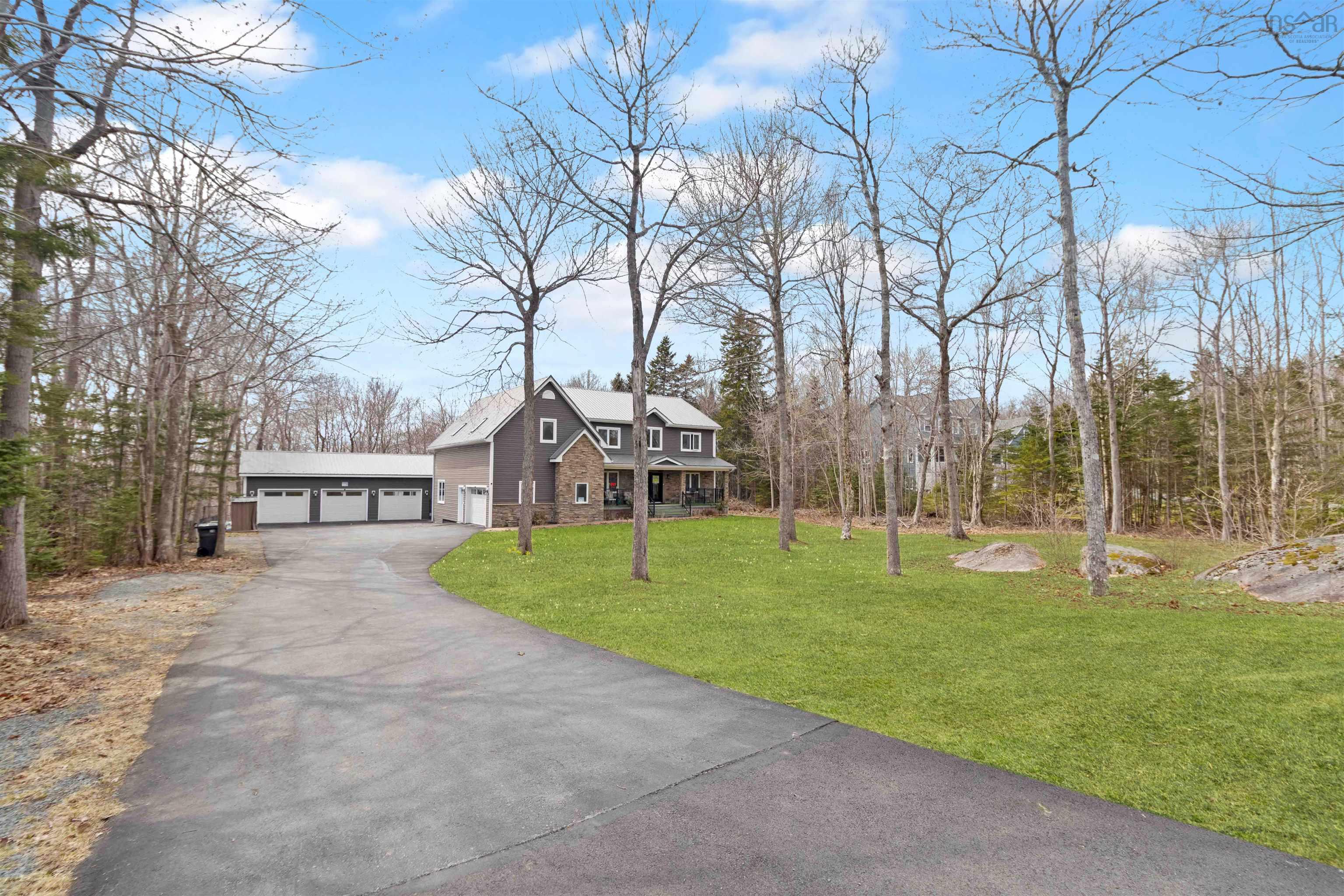 $1,100,000.00: 118 Stone Mount Drive, Lower Sackville