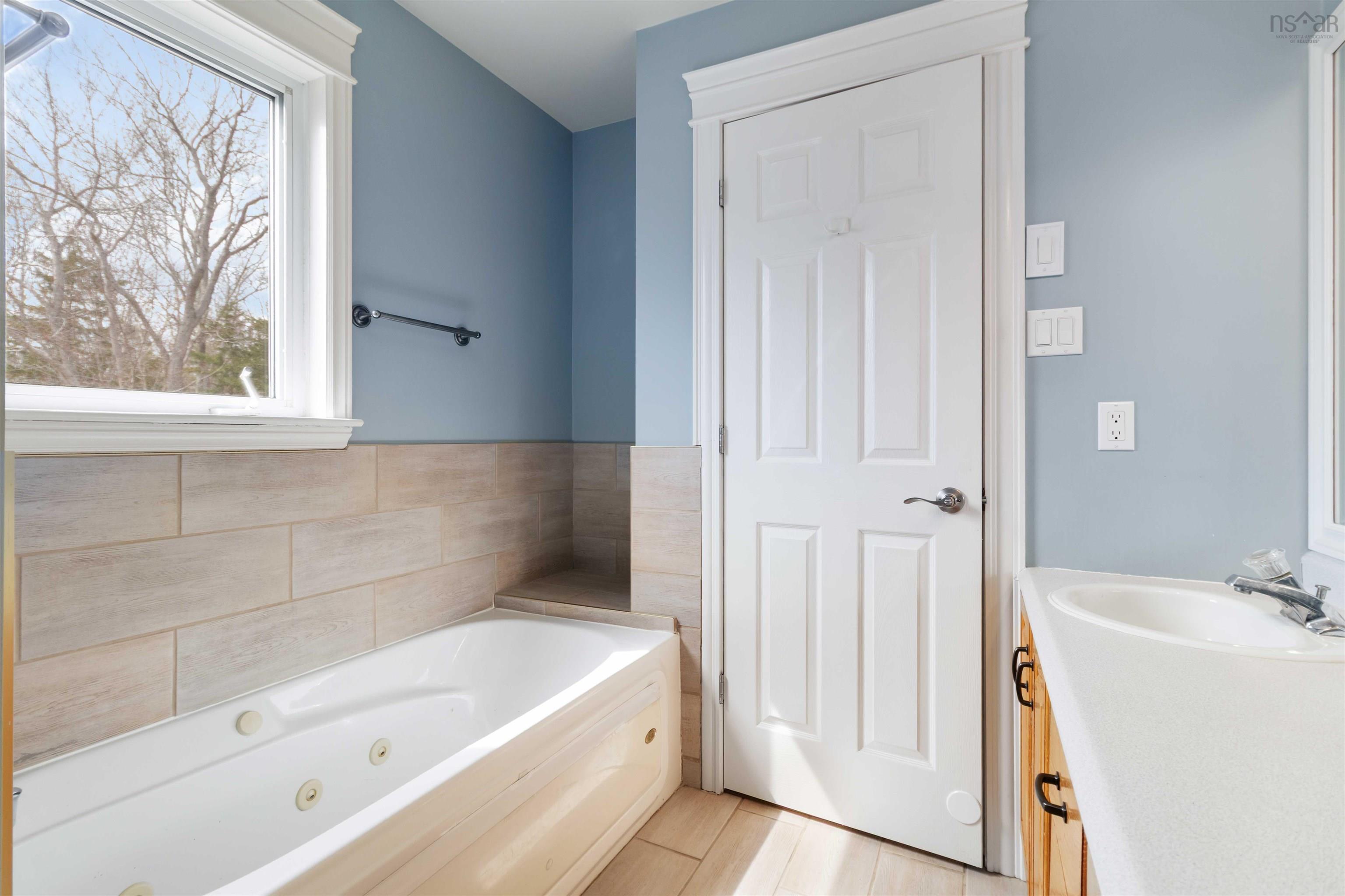 $1,100,000.00: 118 Stone Mount Drive, Lower Sackville