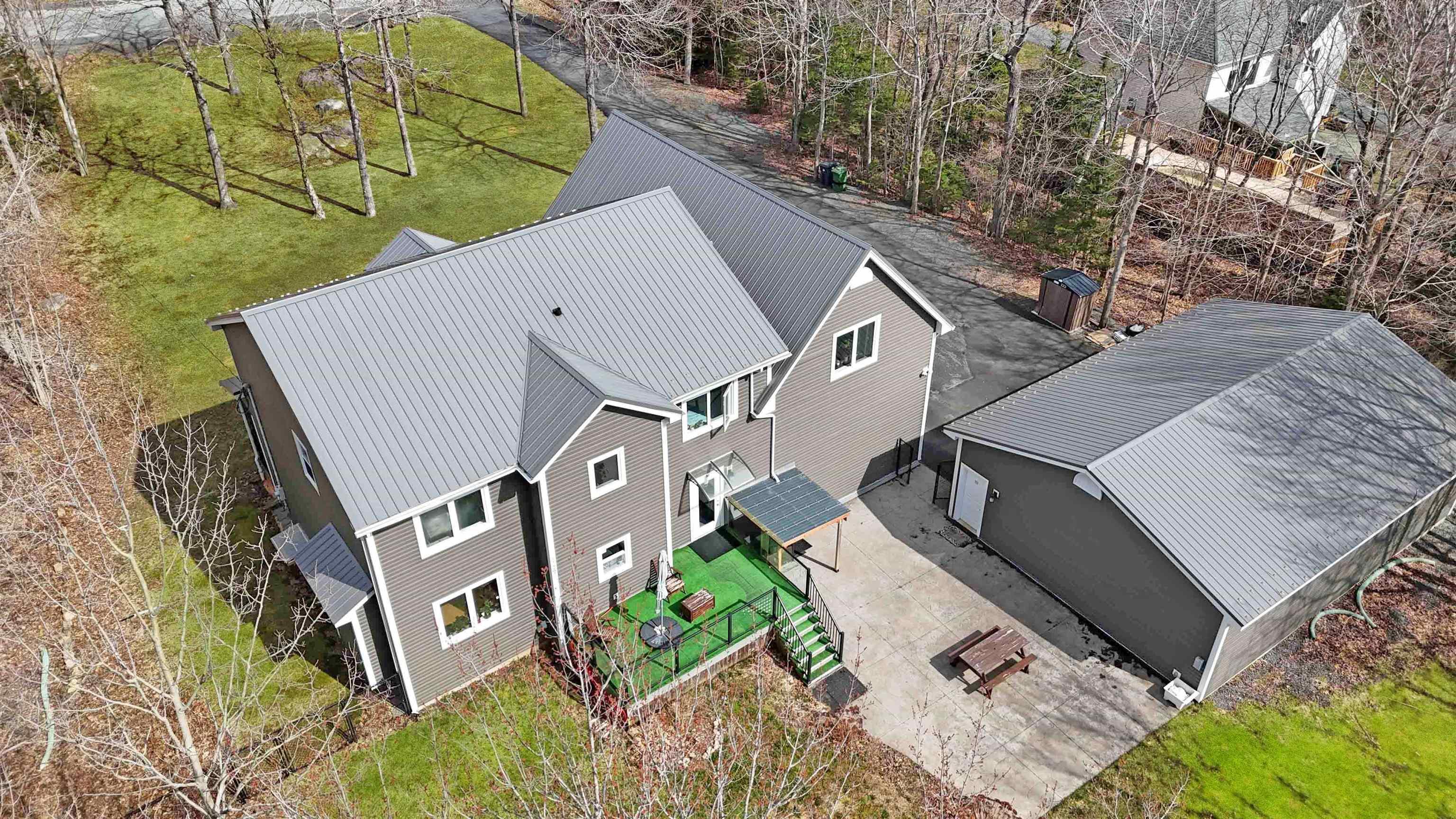 $1,100,000.00: 118 Stone Mount Drive, Lower Sackville