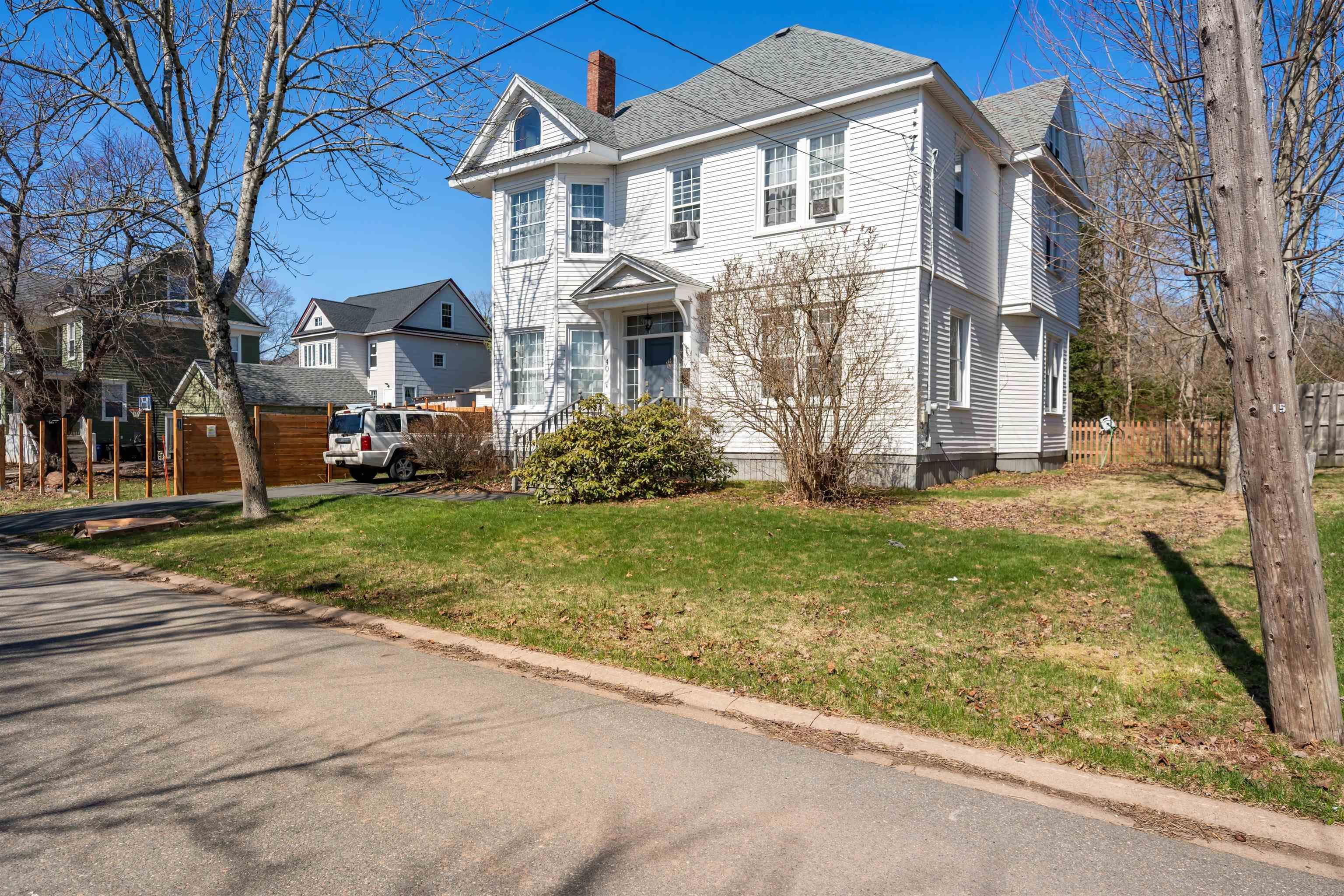 40 Clifford Street, Amherst, NS (MLS® 202608497)