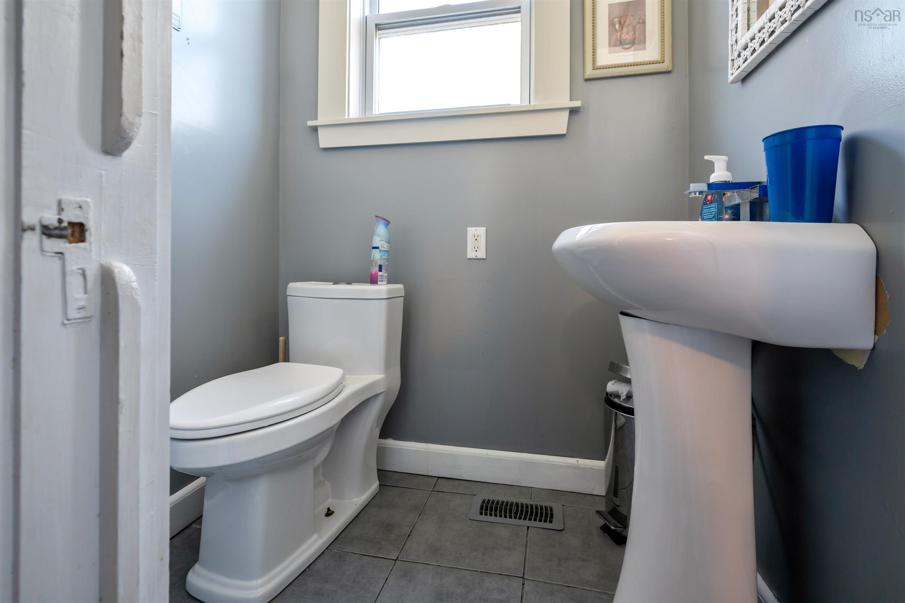 $299,900.00: 40 Clifford Street, Amherst