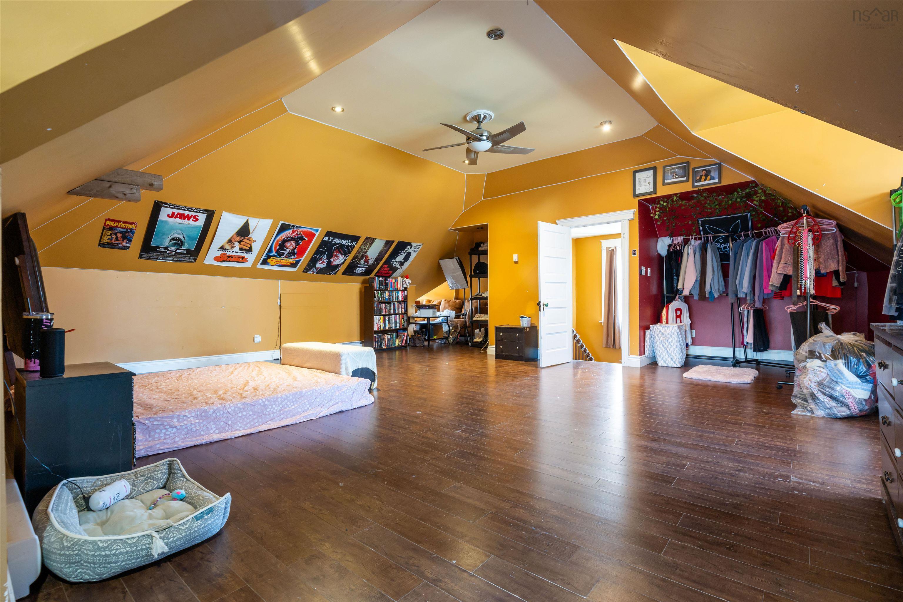 $299,900.00: 40 Clifford Street, Amherst