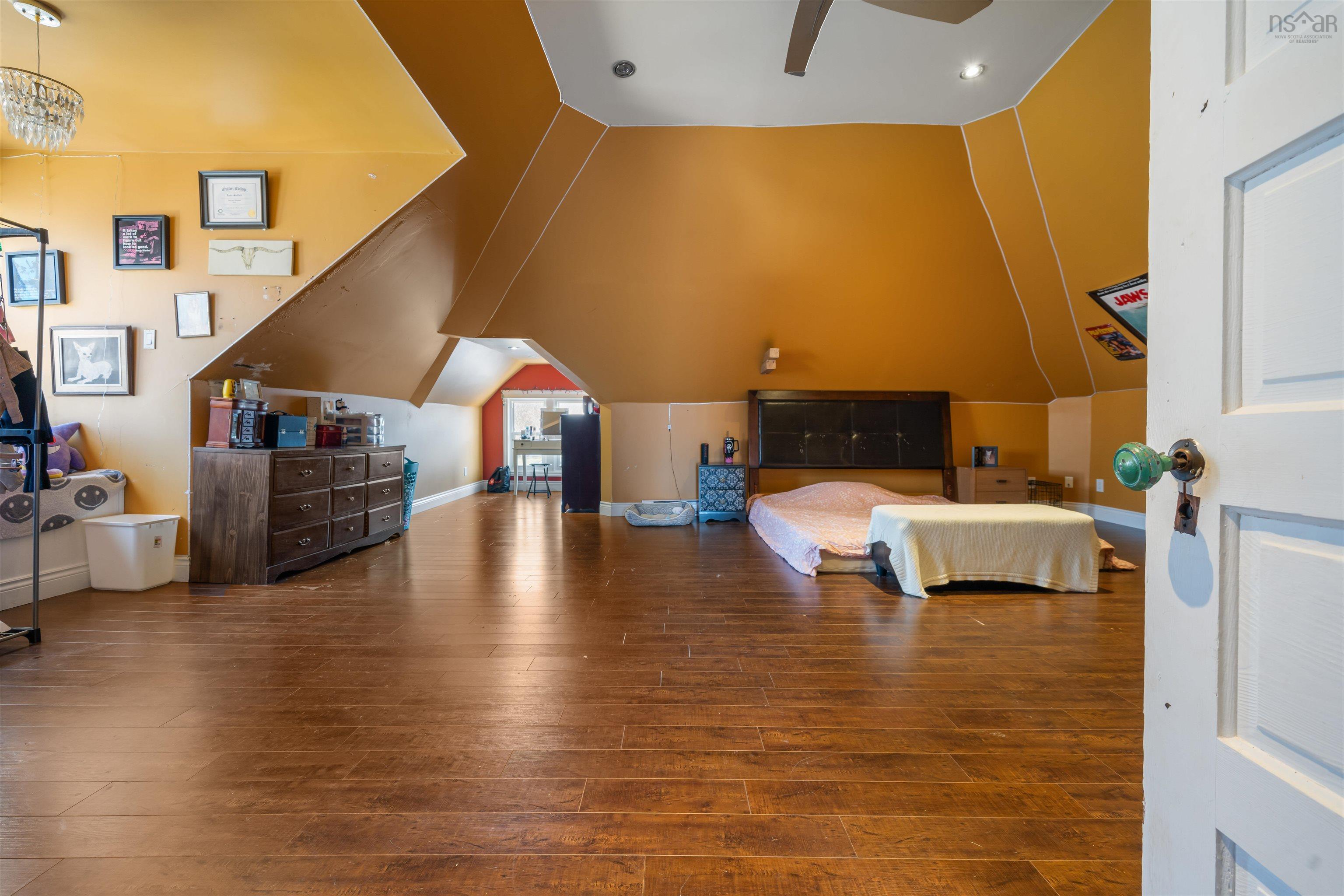 $299,900.00: 40 Clifford Street, Amherst