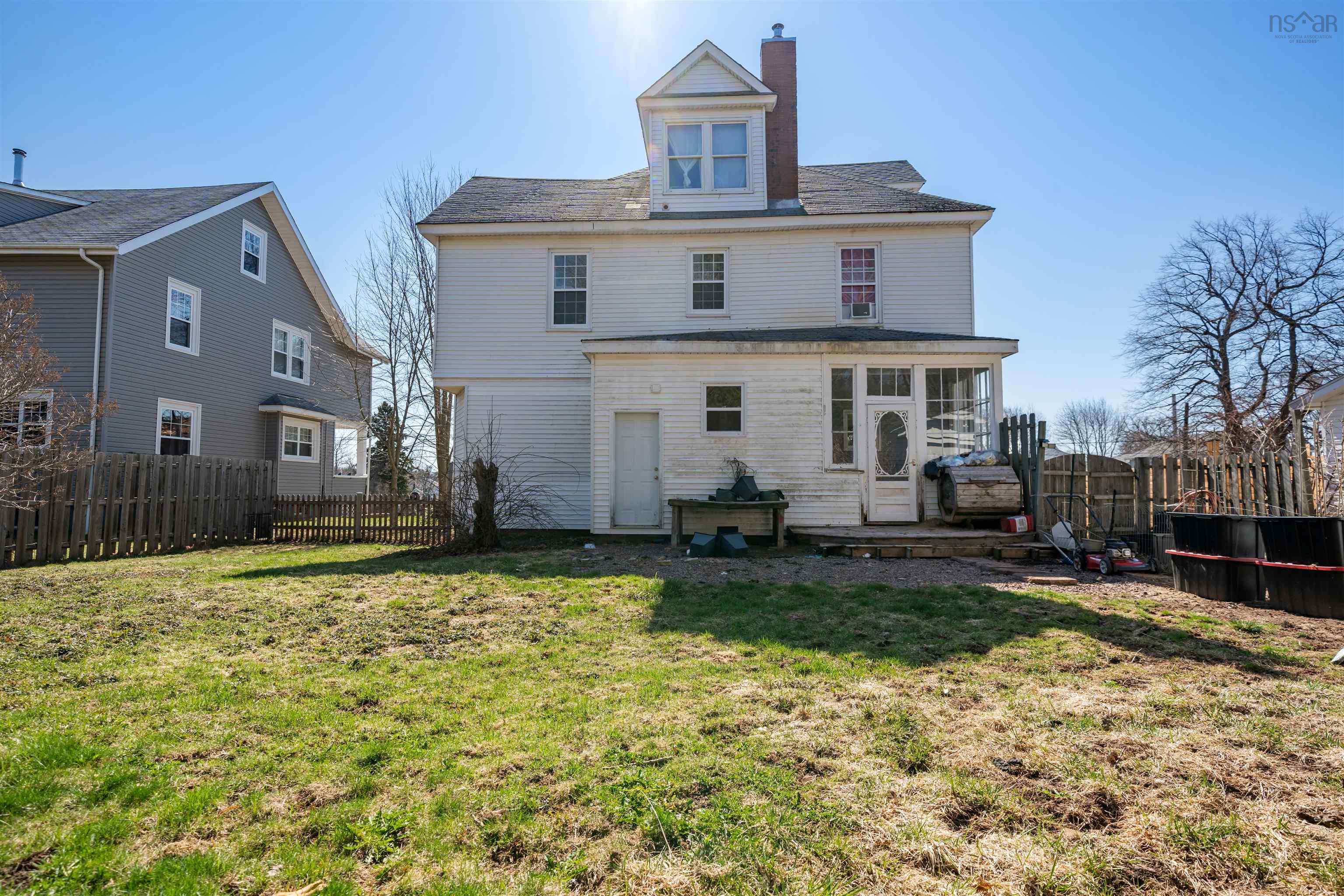 $299,900.00: 40 Clifford Street, Amherst