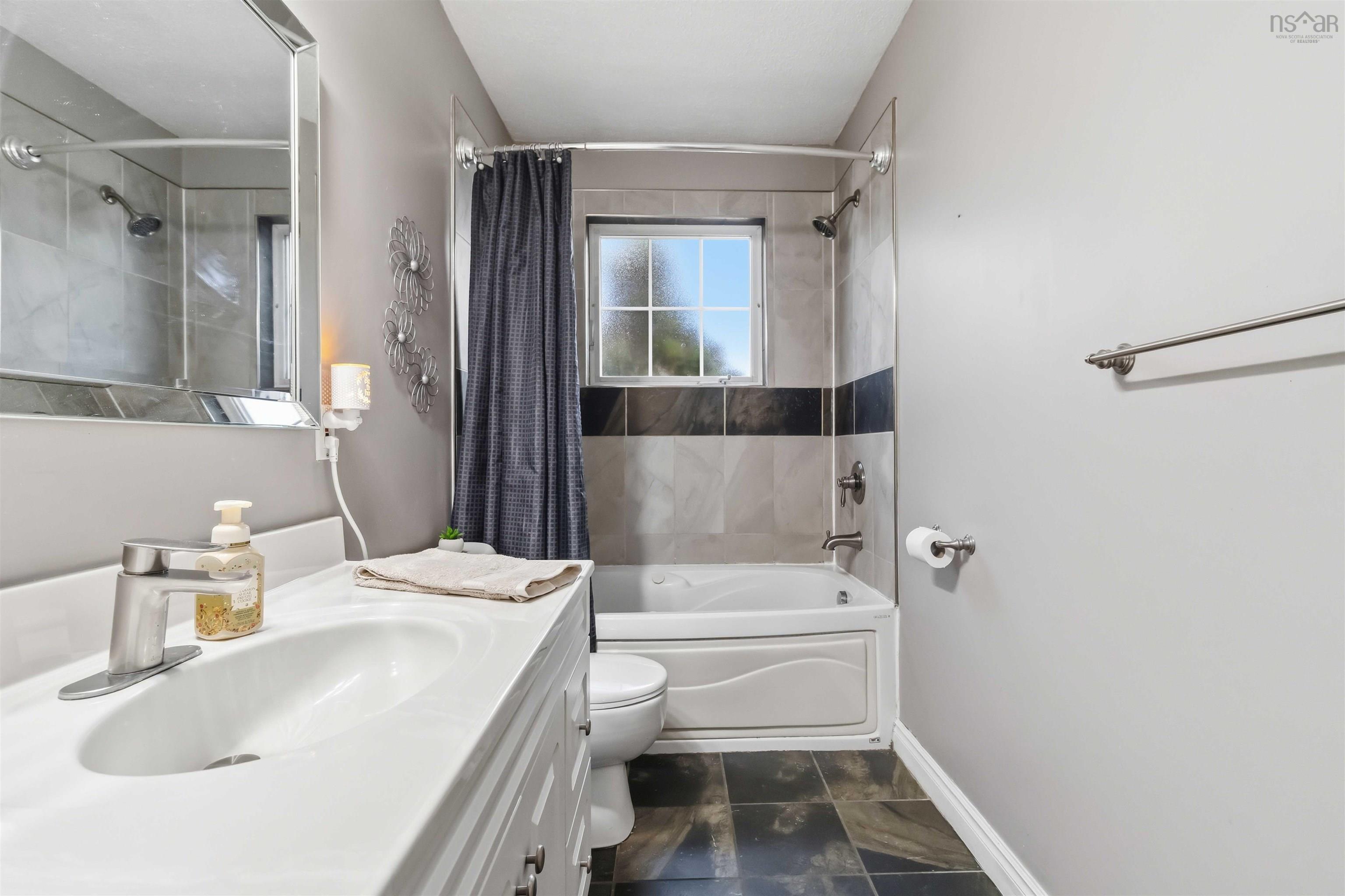 $434,900.00: 63 DESBRISAY Drive, Bridgewater