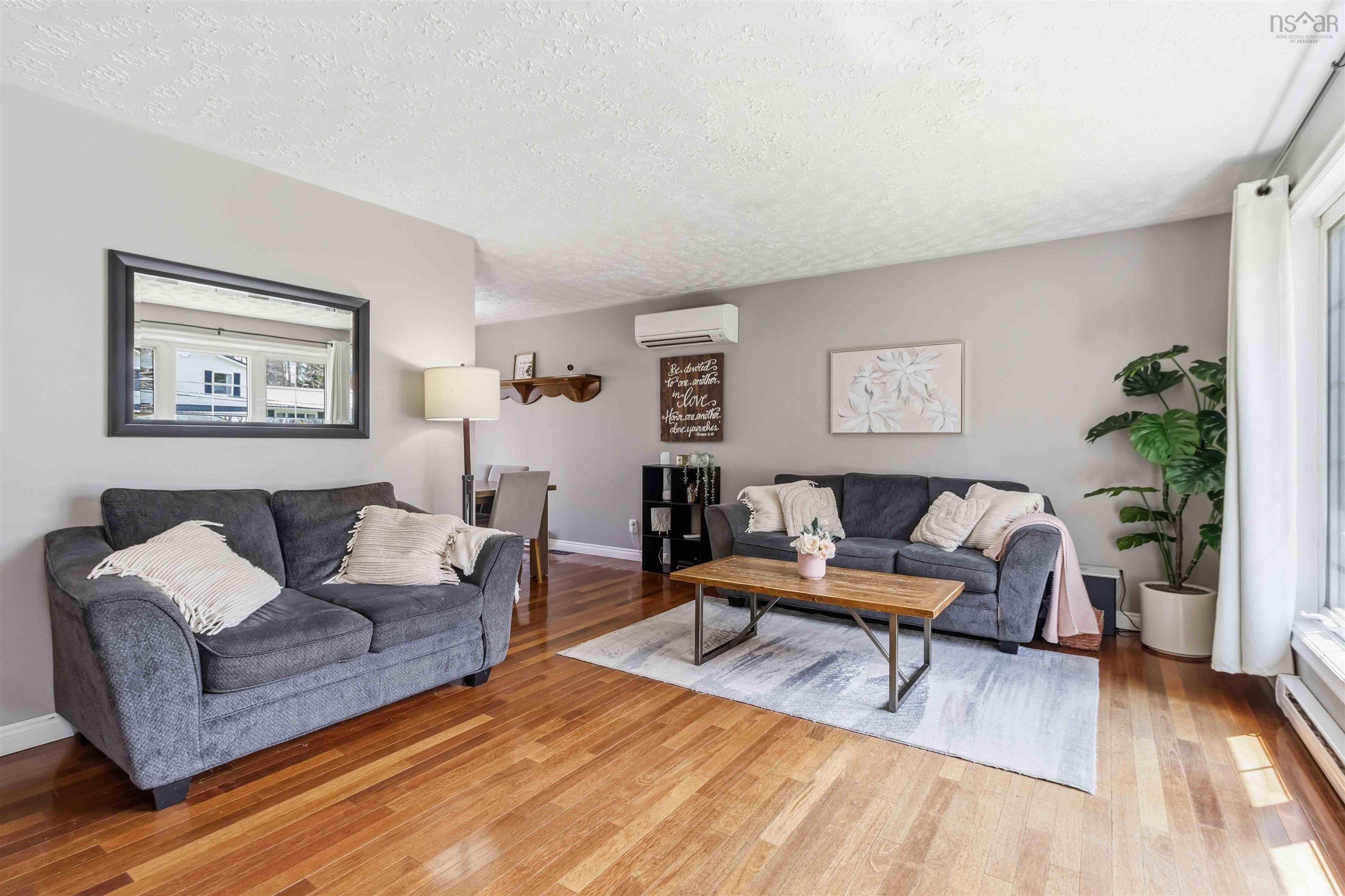 $434,900.00: 63 DESBRISAY Drive, Bridgewater