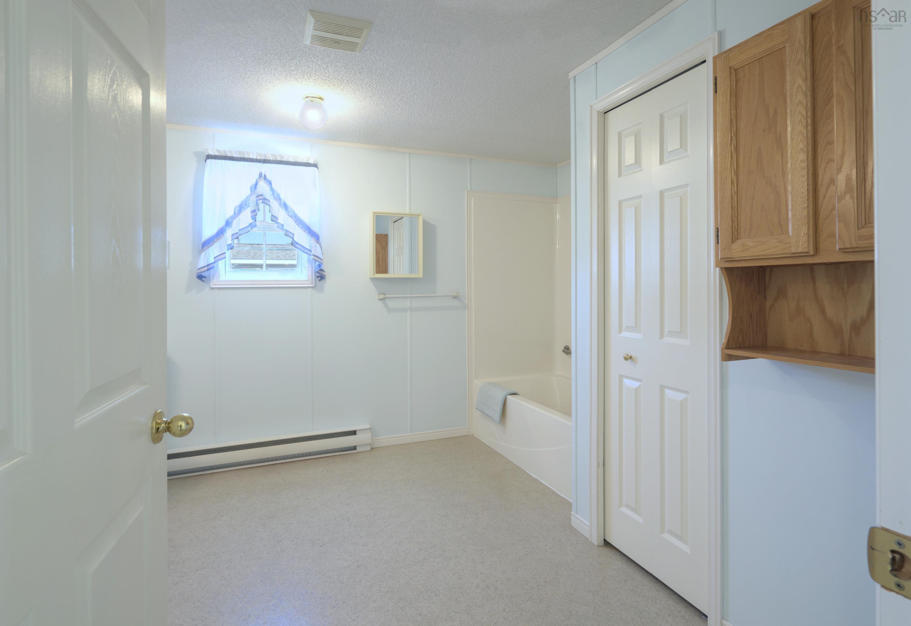 $137,900.00: 10 Lorne Crescent, Amherst